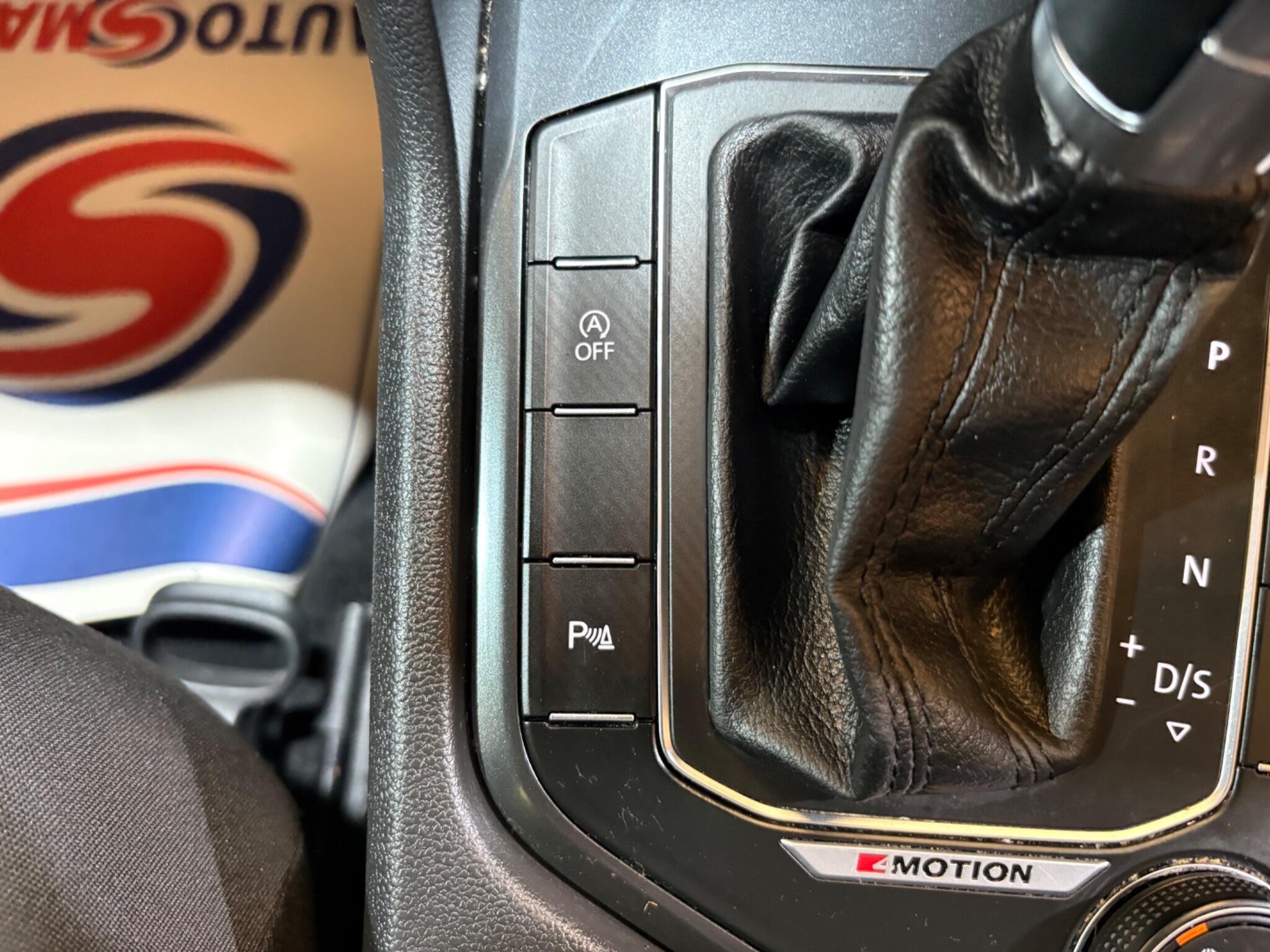 Volkswagen Tiguan view 21