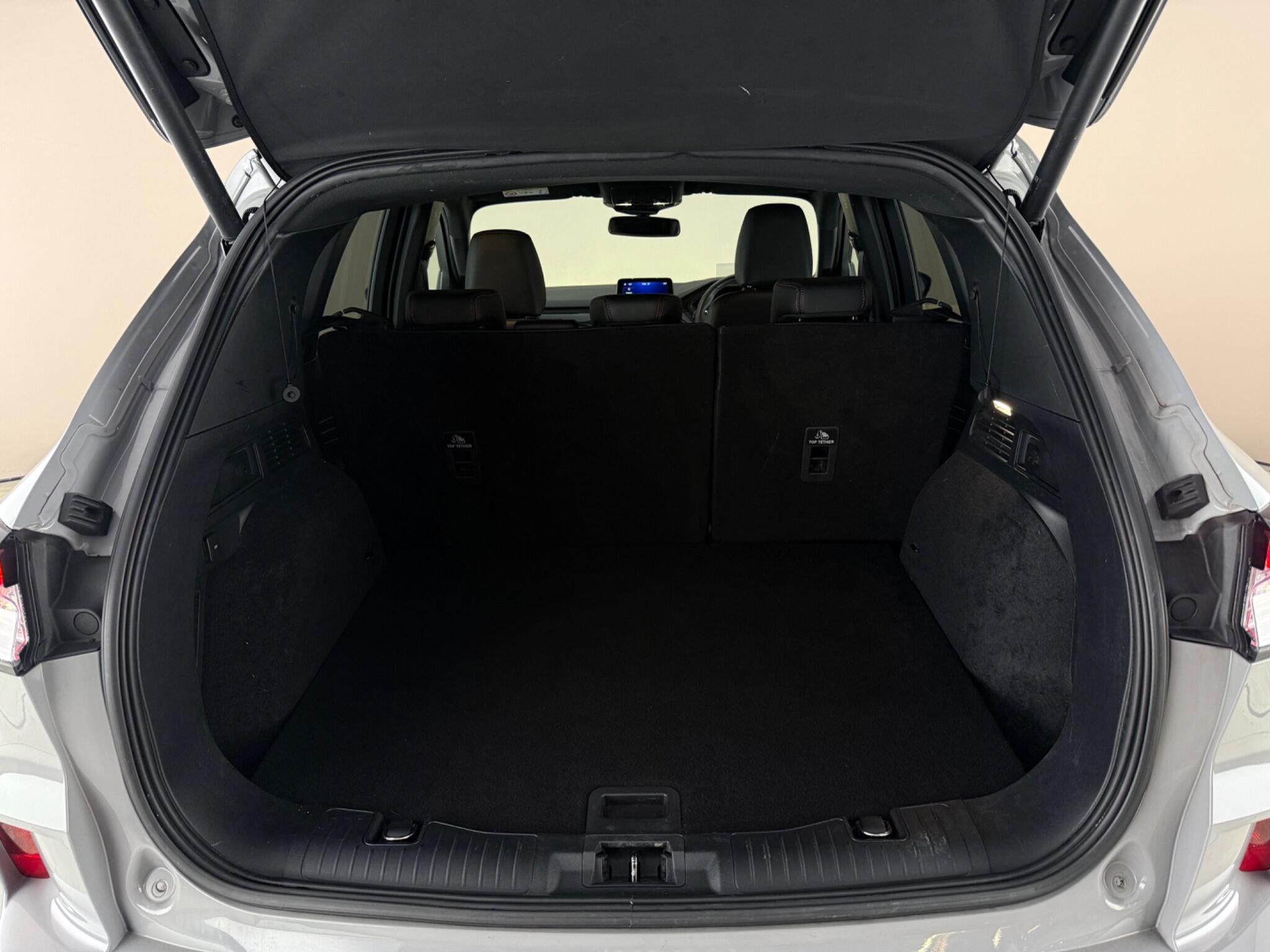 Ford Kuga view 10