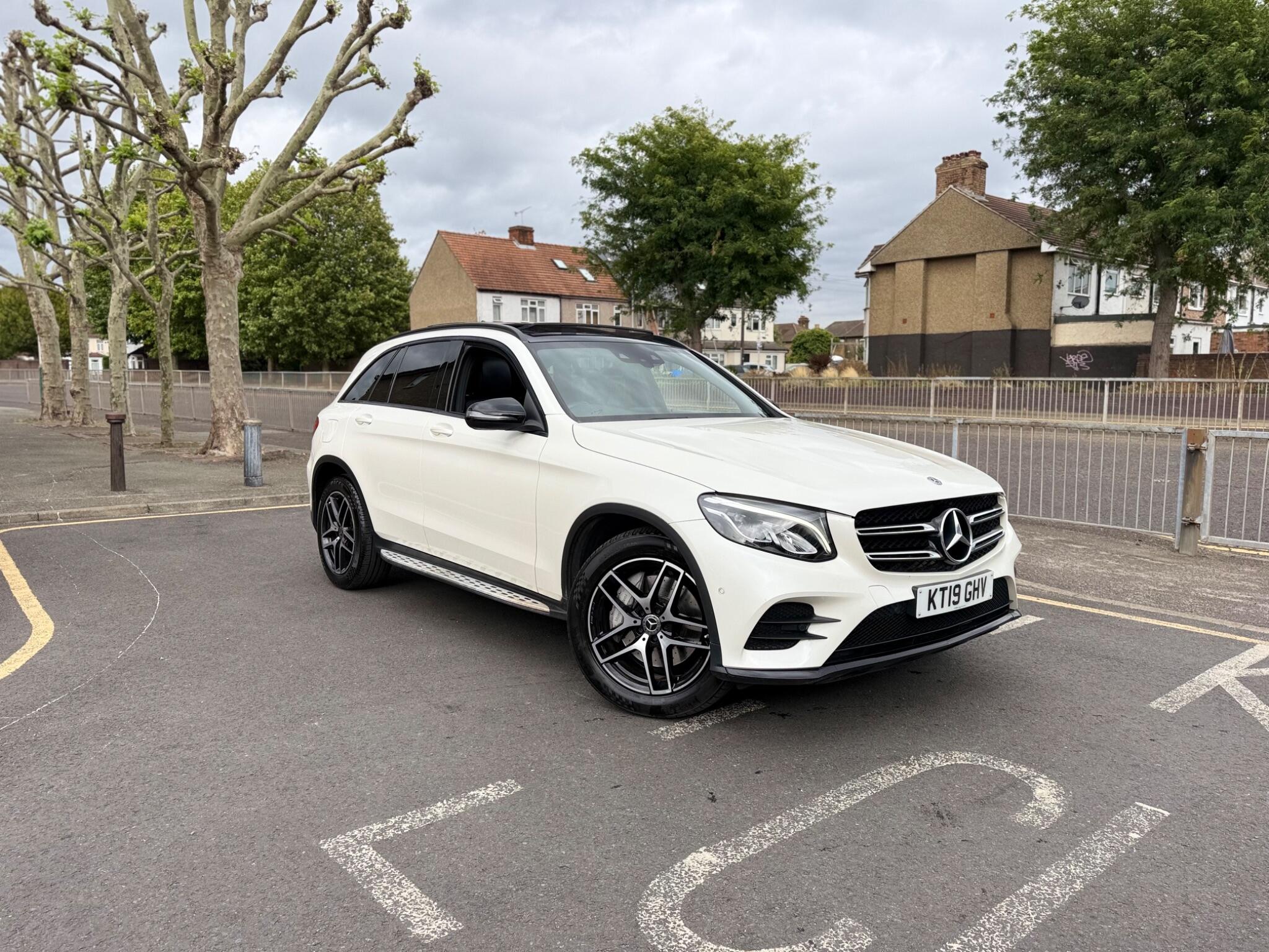 Mercedes-Benz GLC view 5