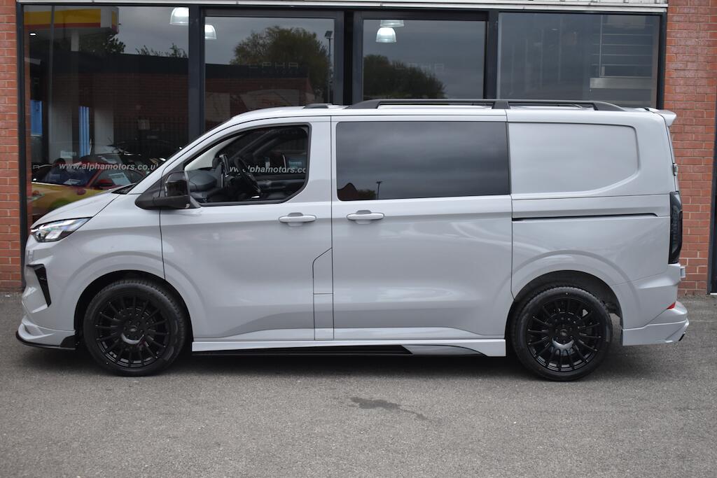 Ford Transit Custom view 15