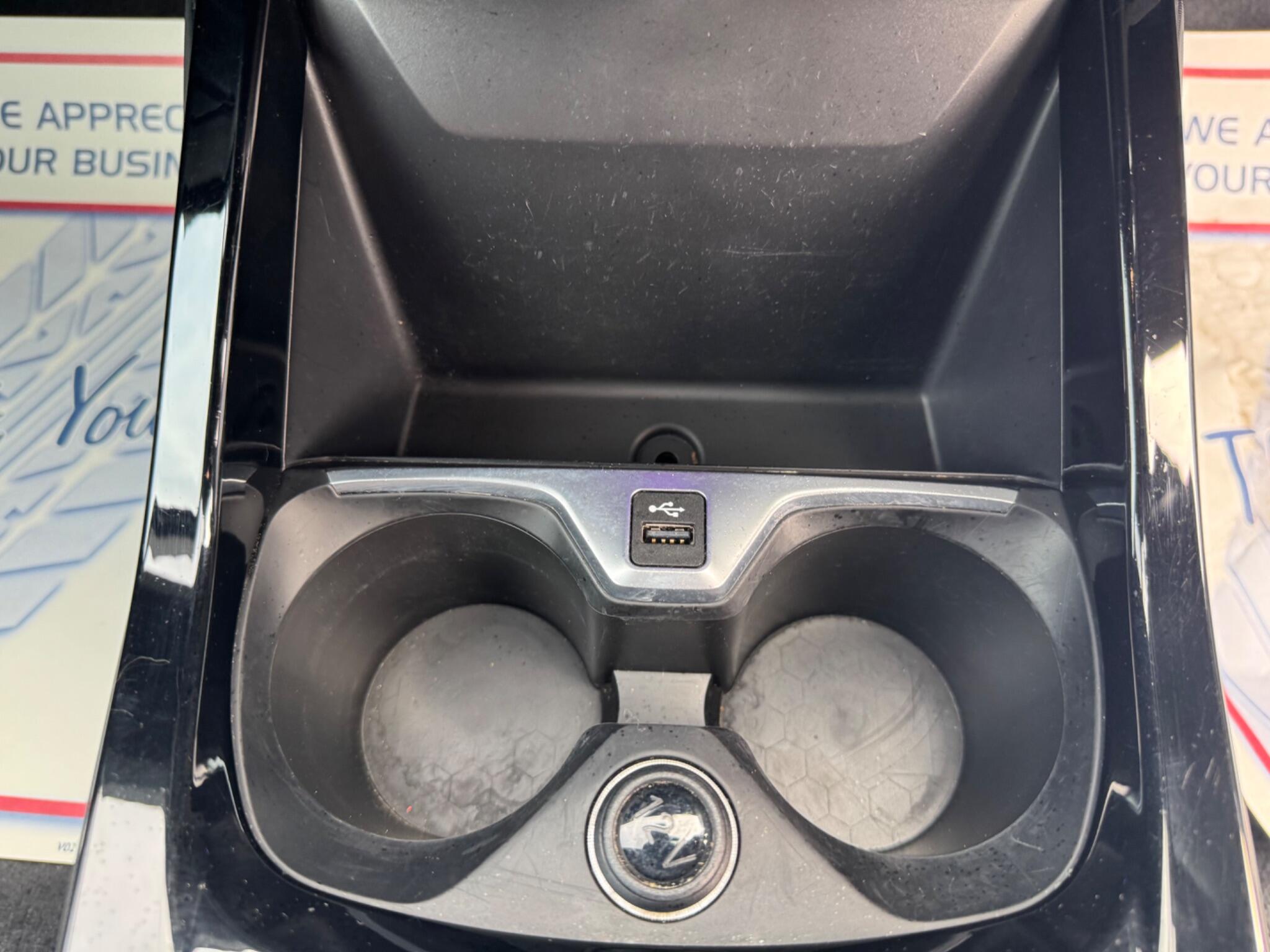 BMW 2 Series view 23