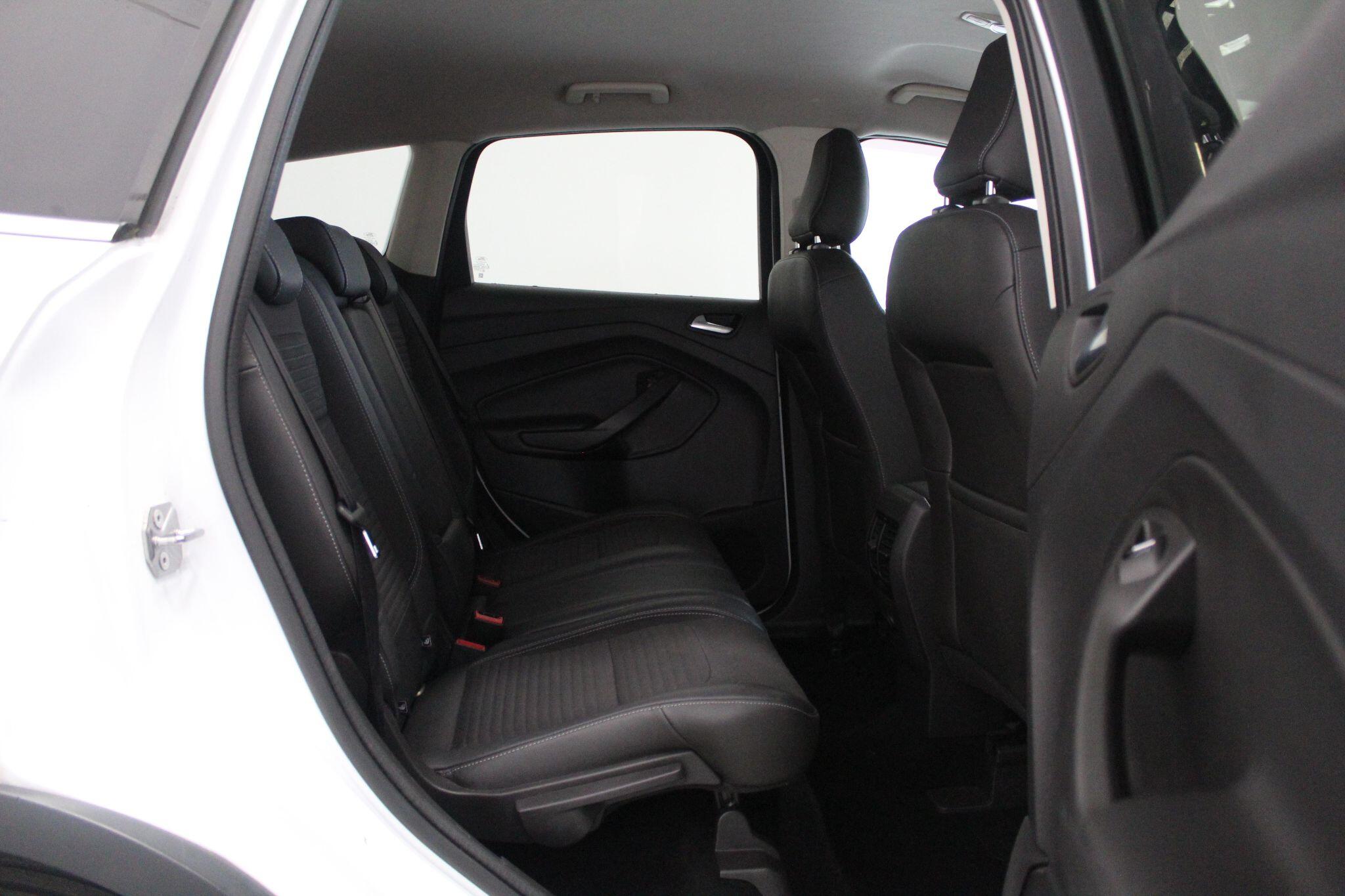 Ford Kuga view 48