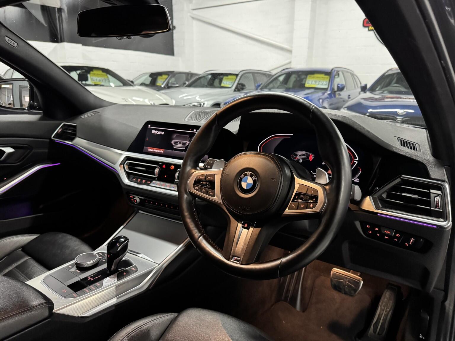 BMW 3 Series view 15