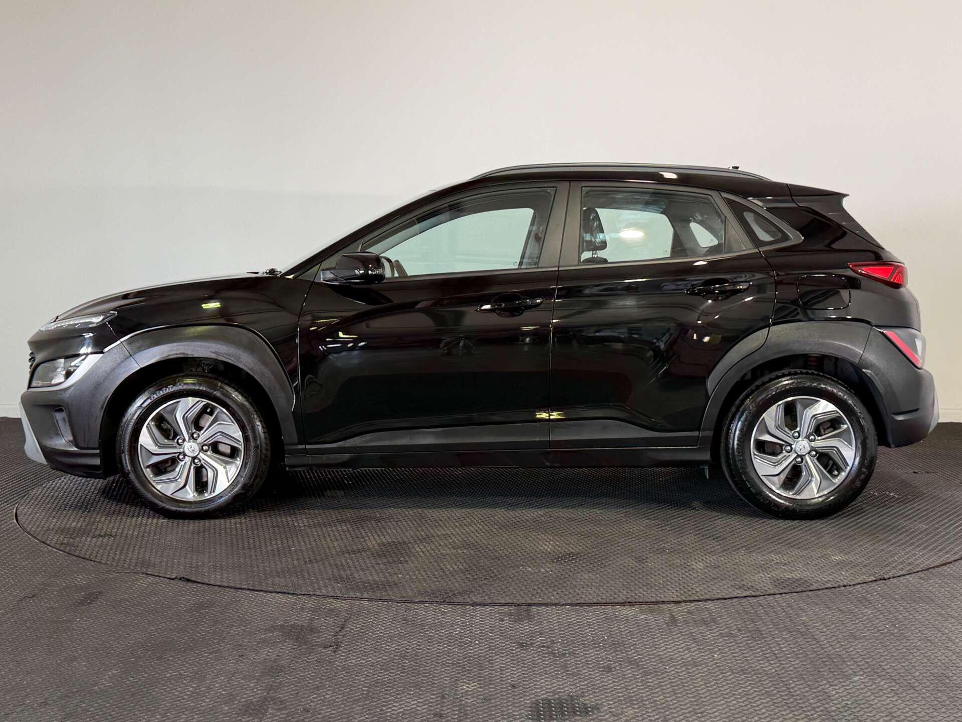 Hyundai Kona view 4