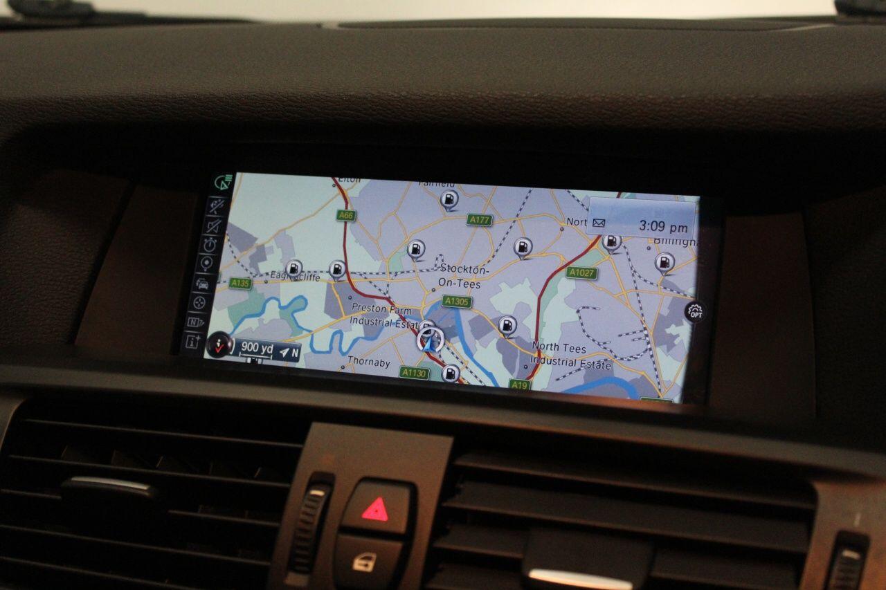 BMW X3 view 40