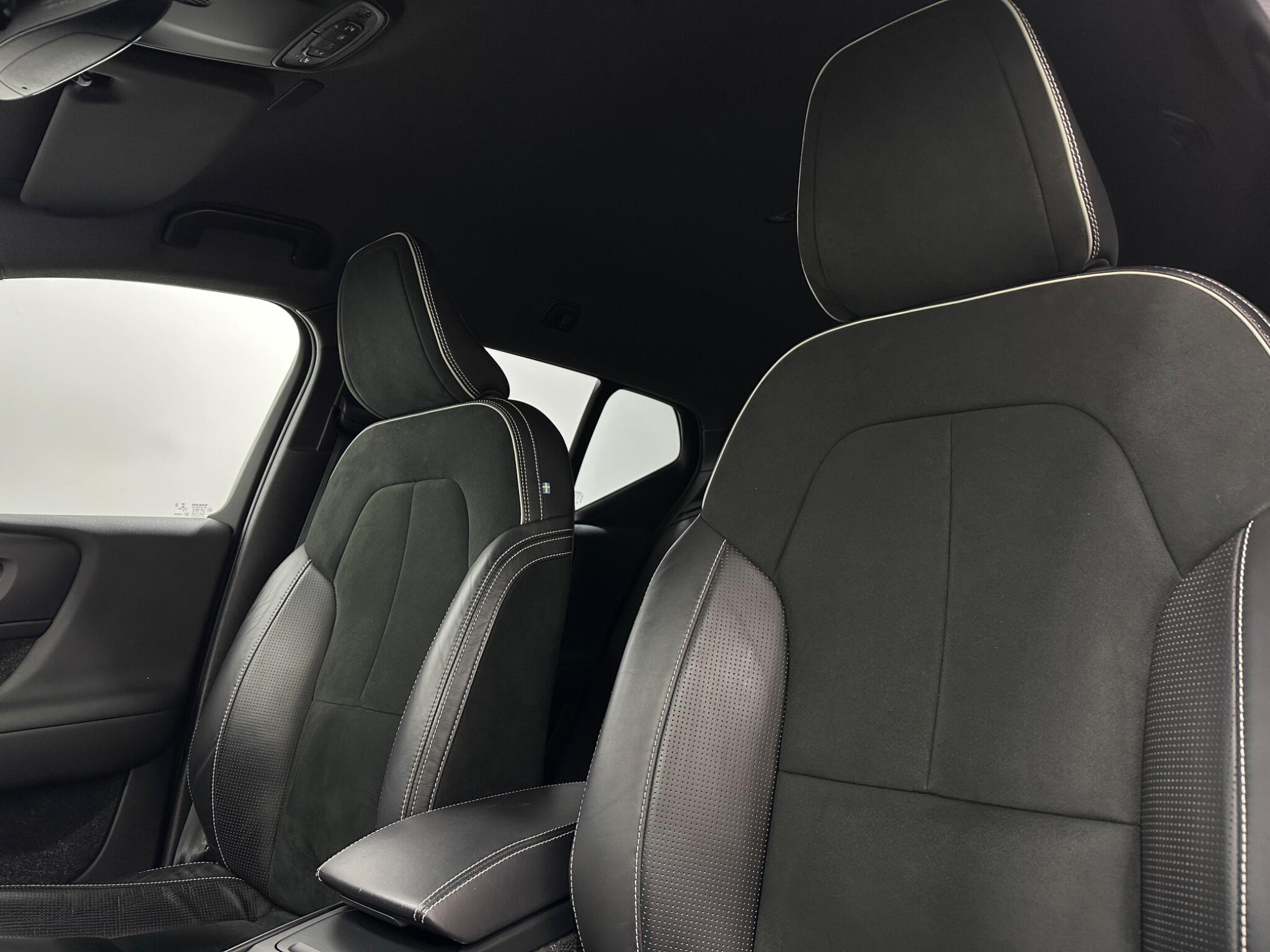 Volvo XC40 view 33