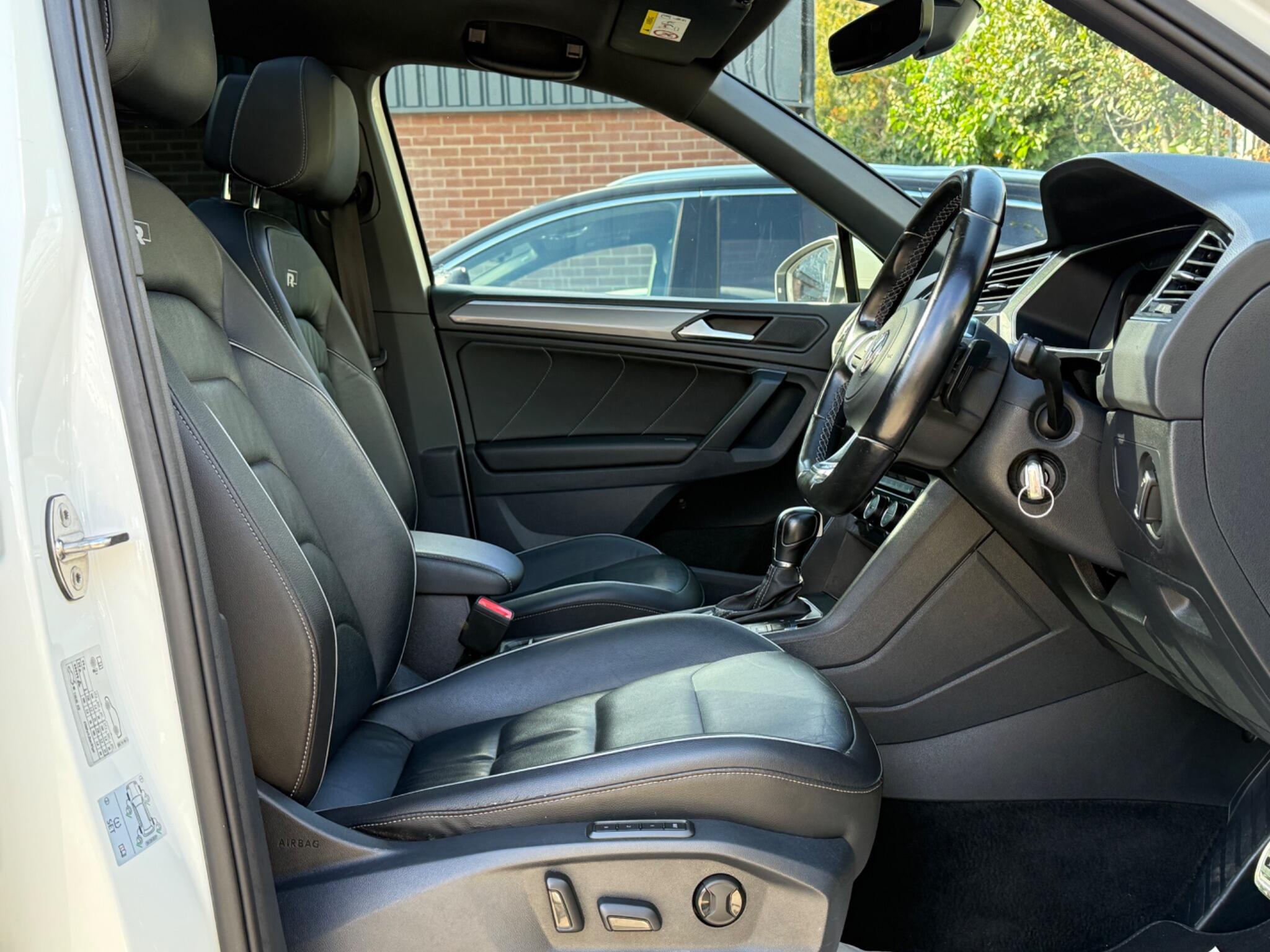 Volkswagen Tiguan view 15
