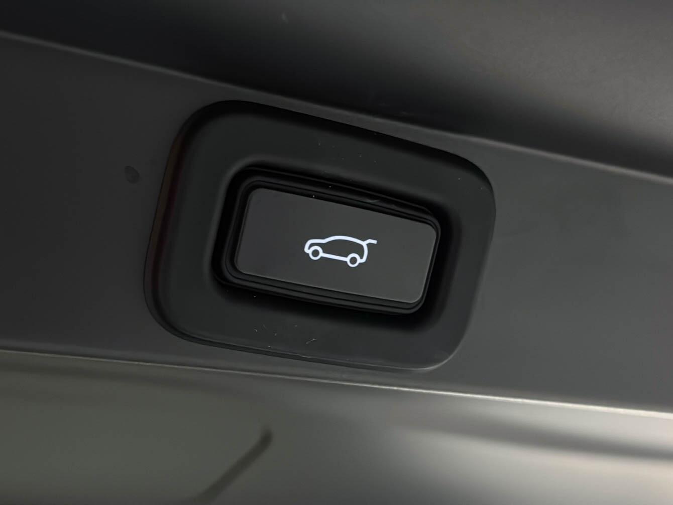 Land Rover Range Rover view 9