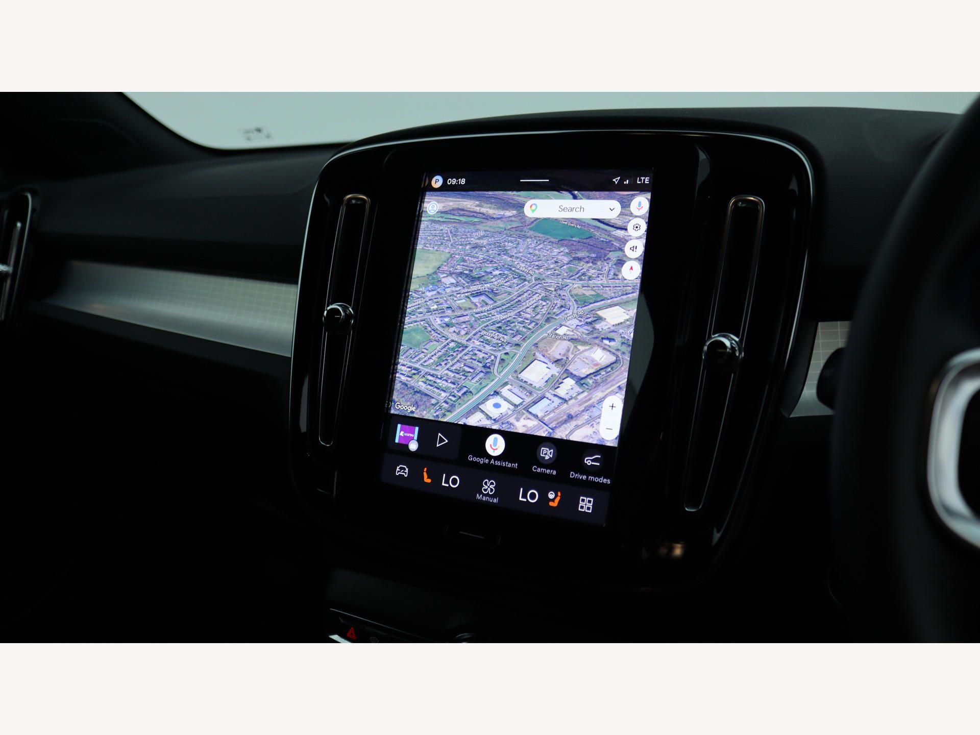 Volvo XC40 view 19