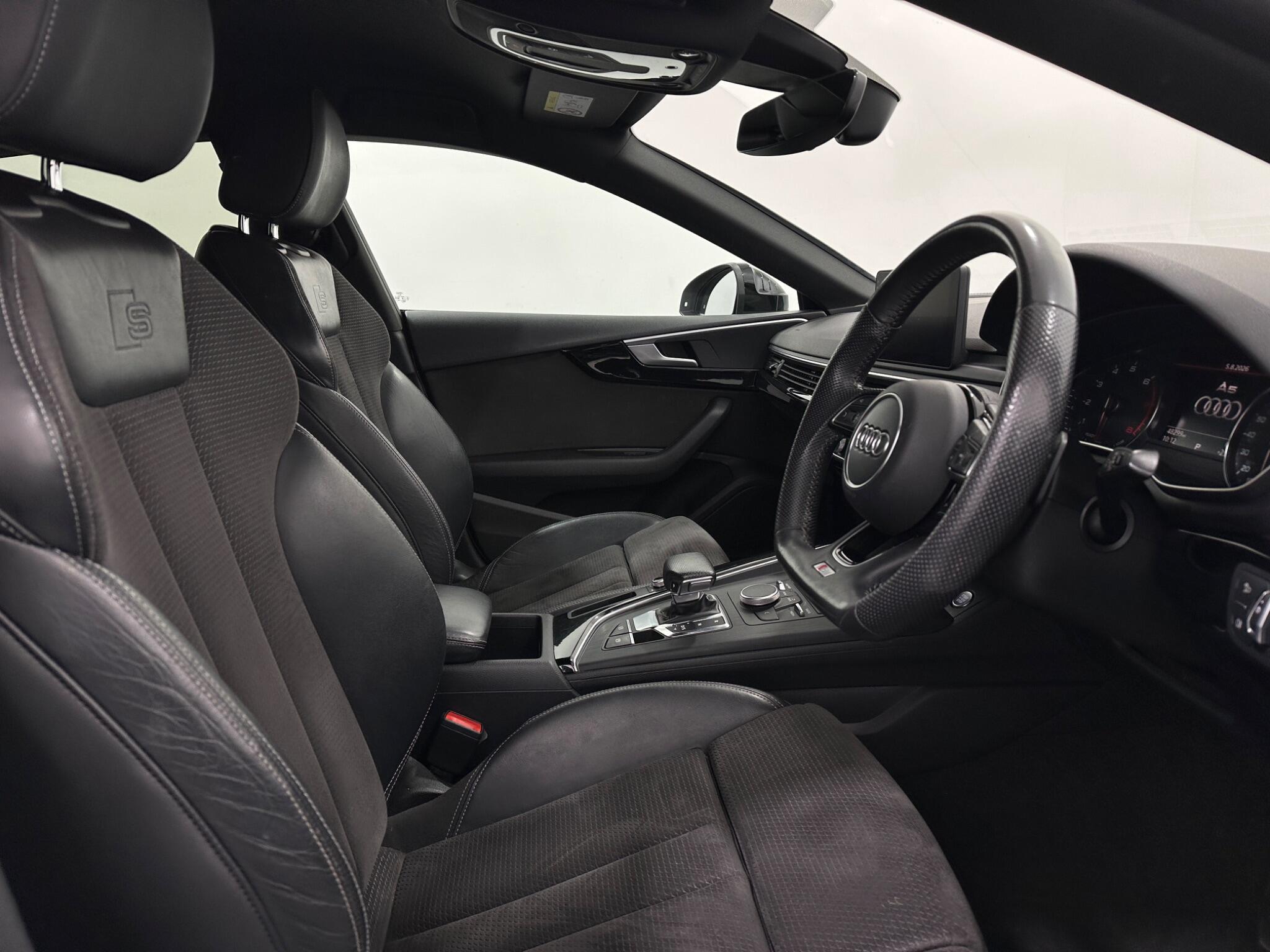 Audi A5 view 32