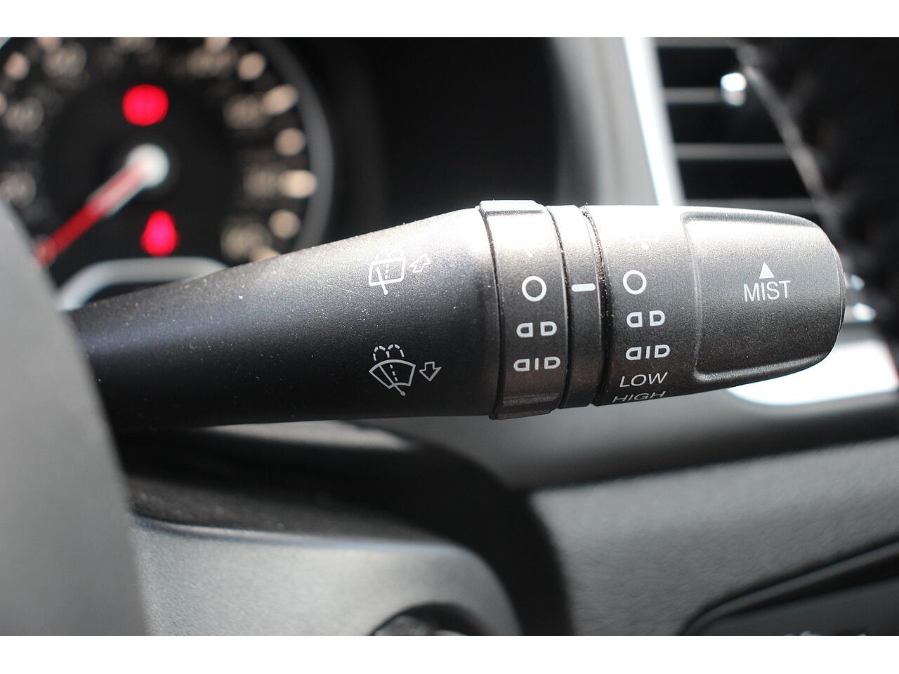 Jeep Renegade view 27