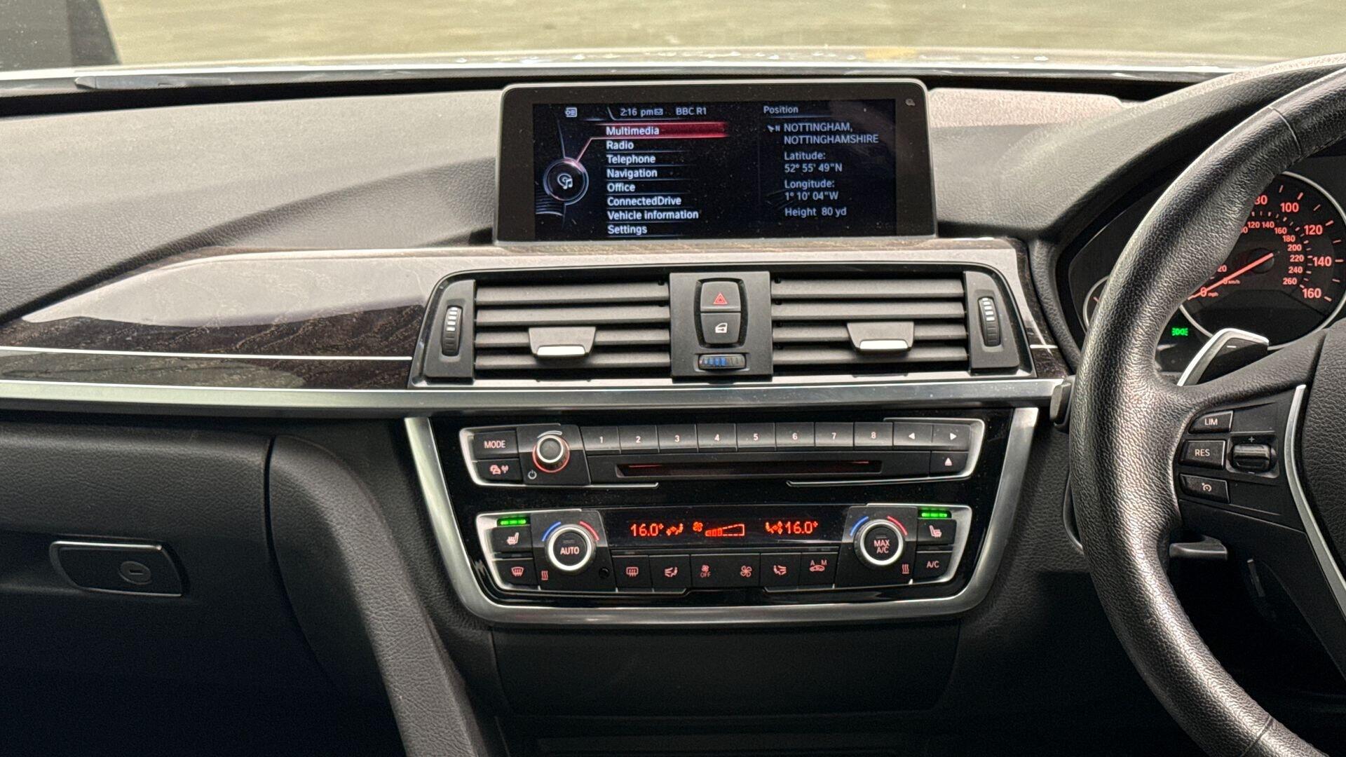 BMW 4 Series view 11