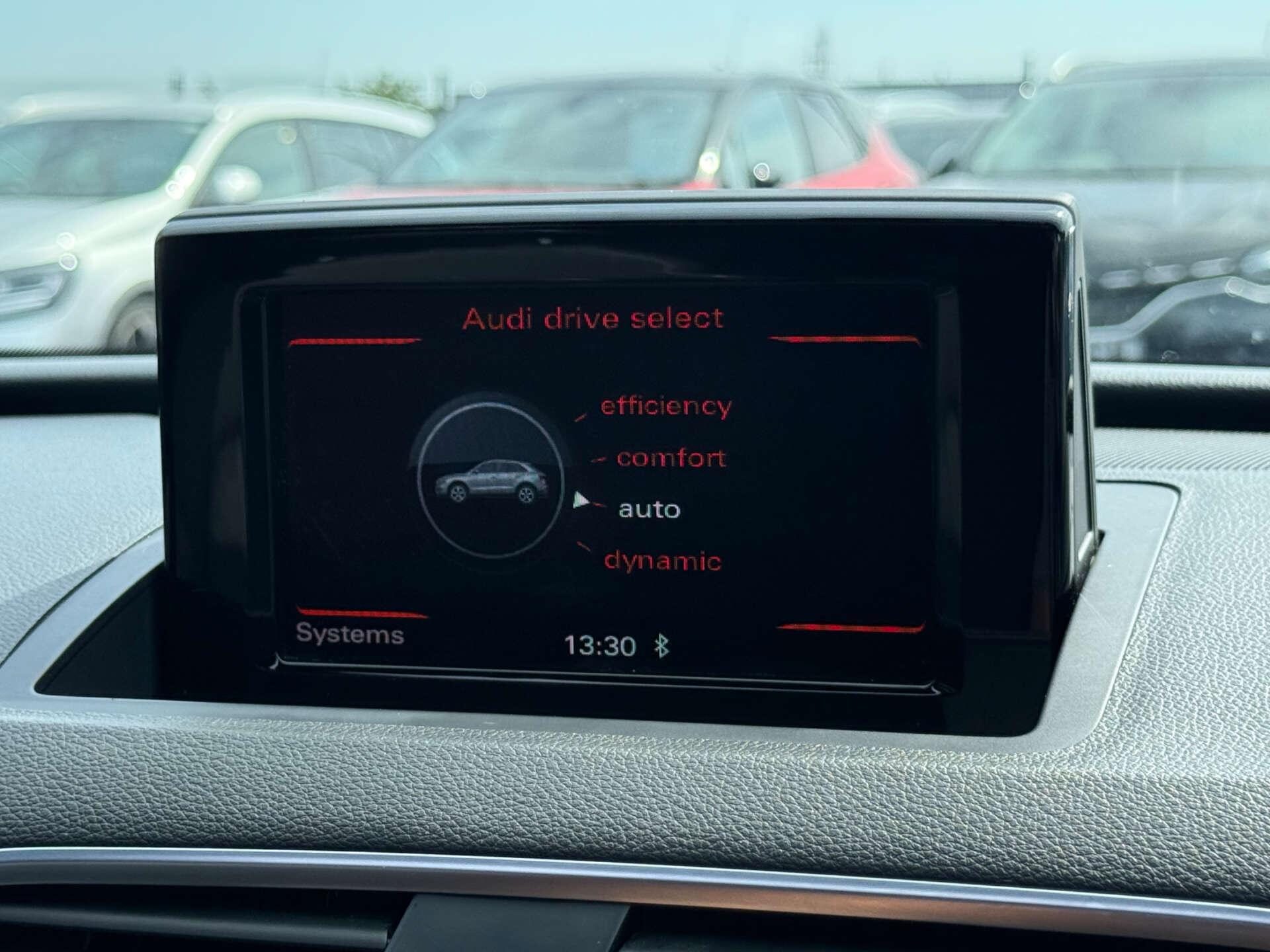 Audi Q3 view 54