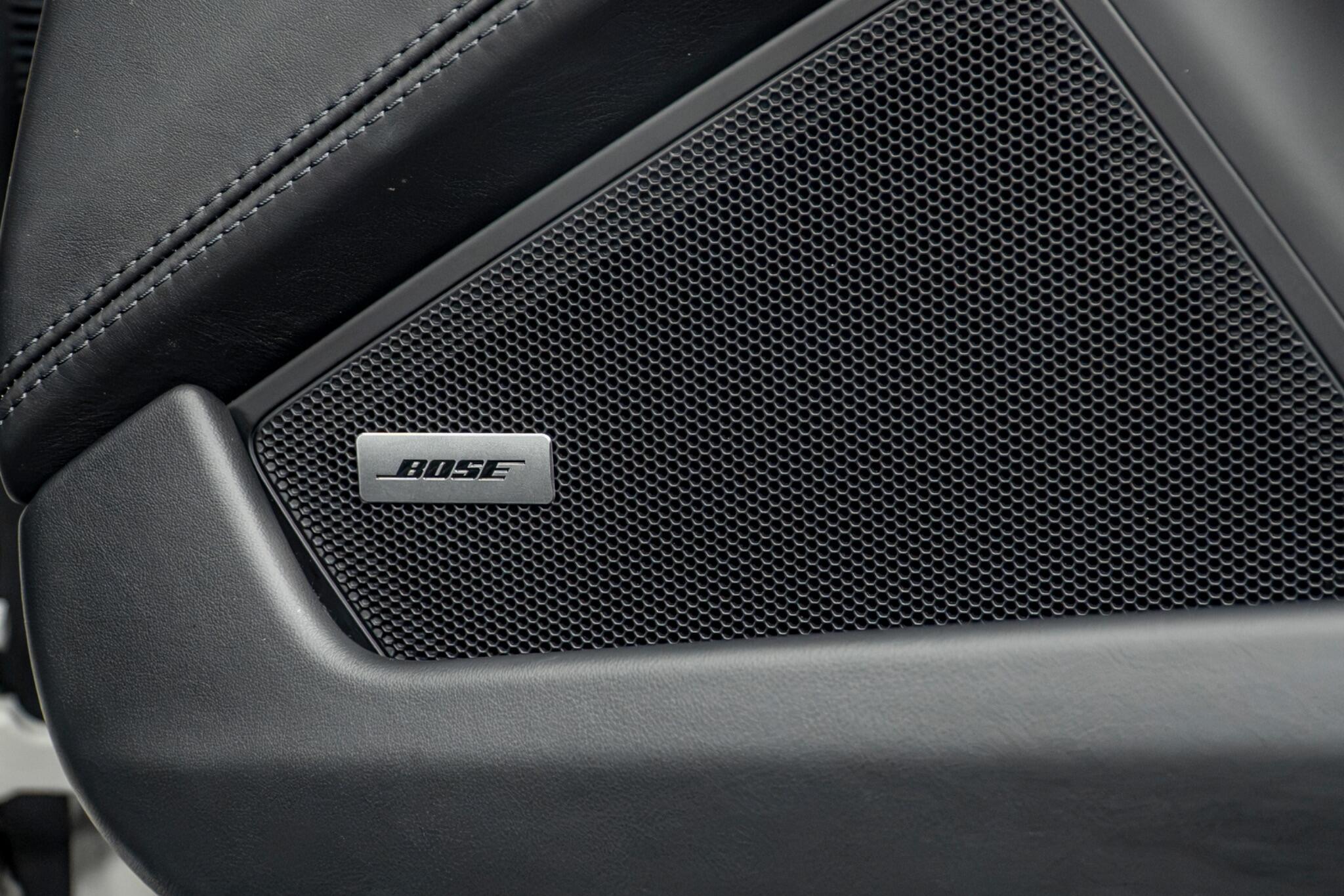 Porsche 911 view 45