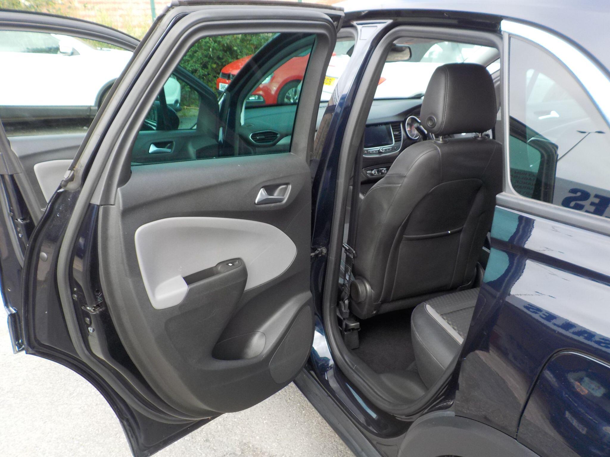 Vauxhall Crossland X 1.5 Turbo D ecoTEC Tech Line Nav Euro 6 (s/s) 5dr
