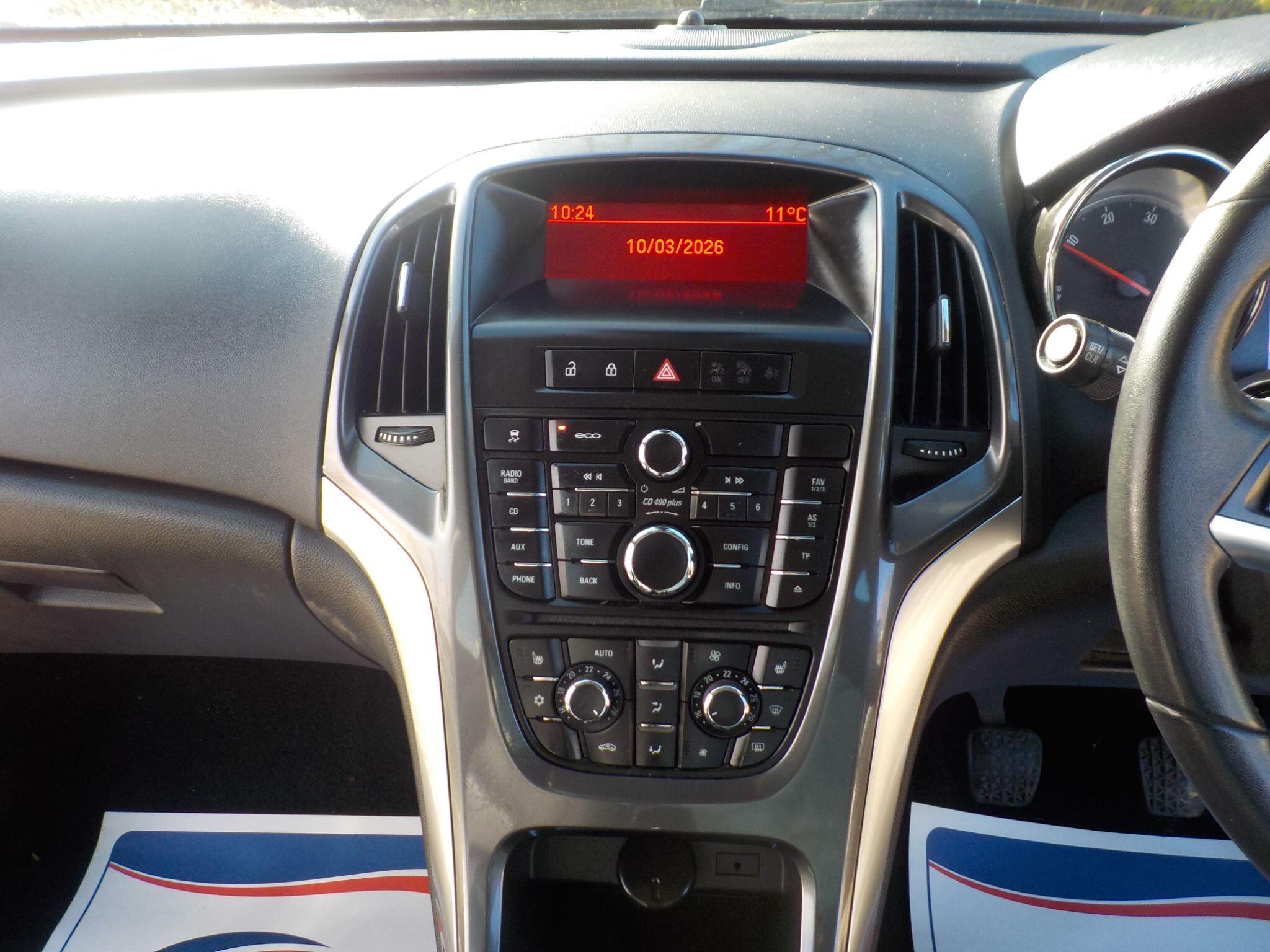 Vauxhall Astra 1.7 CDTi ecoFLEX 99g Elite Euro 5 (s/s) 5dr