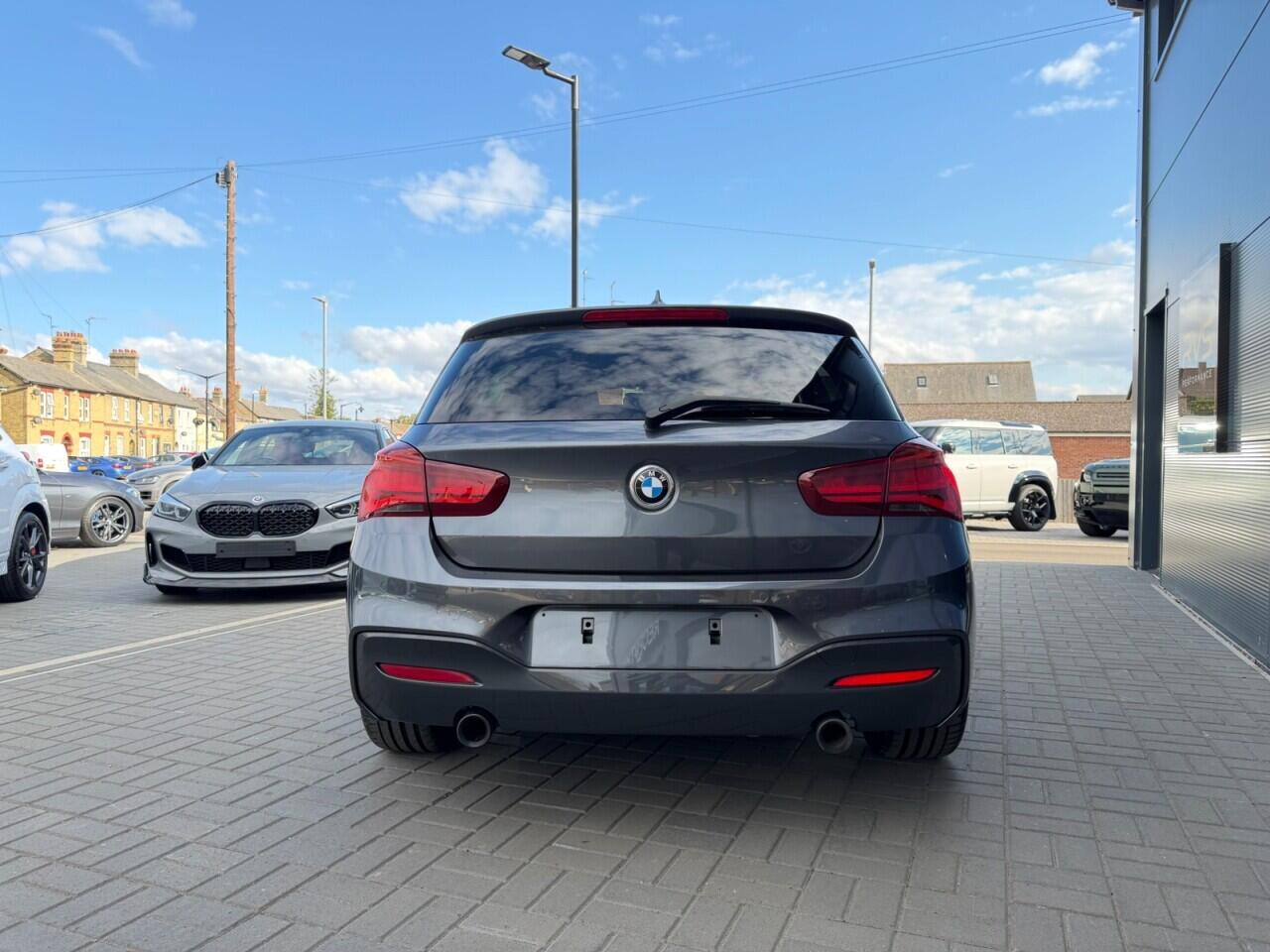 BMW 1 Series view 7