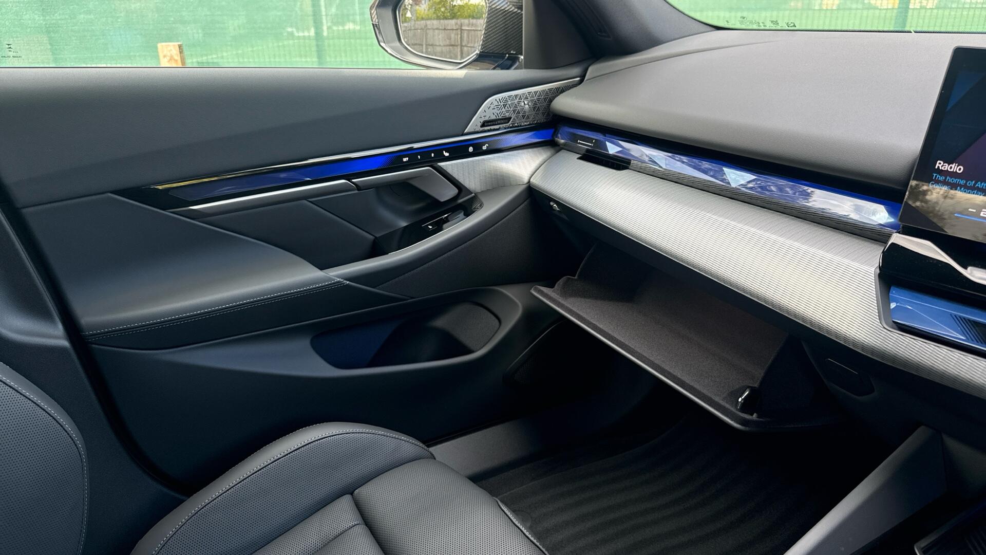 BMW M5 view 49