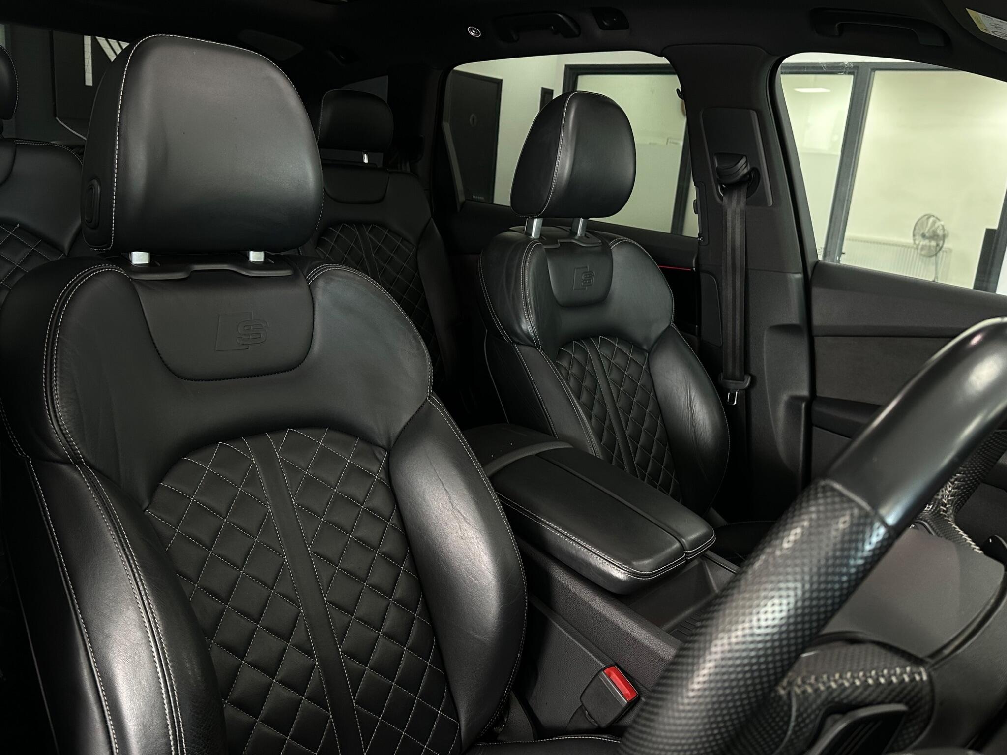 Audi Q7 view 23
