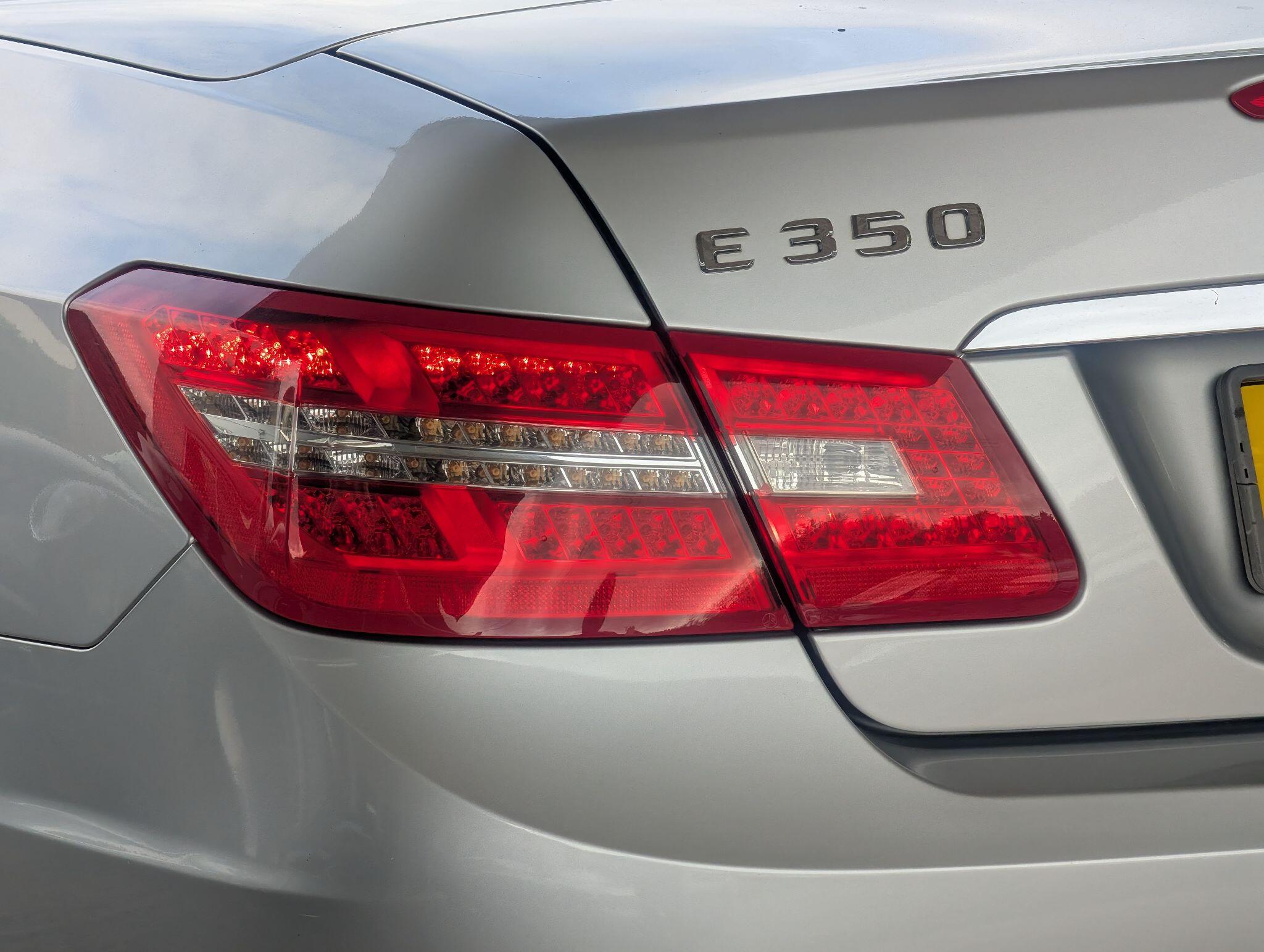 Mercedes-Benz E-Class view 22