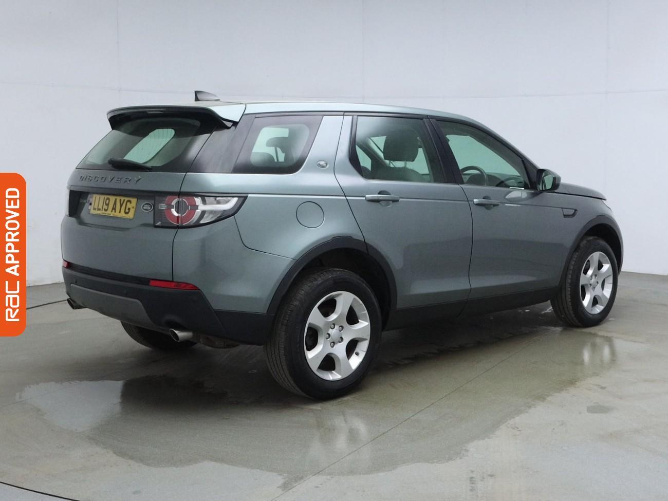 Land Rover Discovery Sport view 29