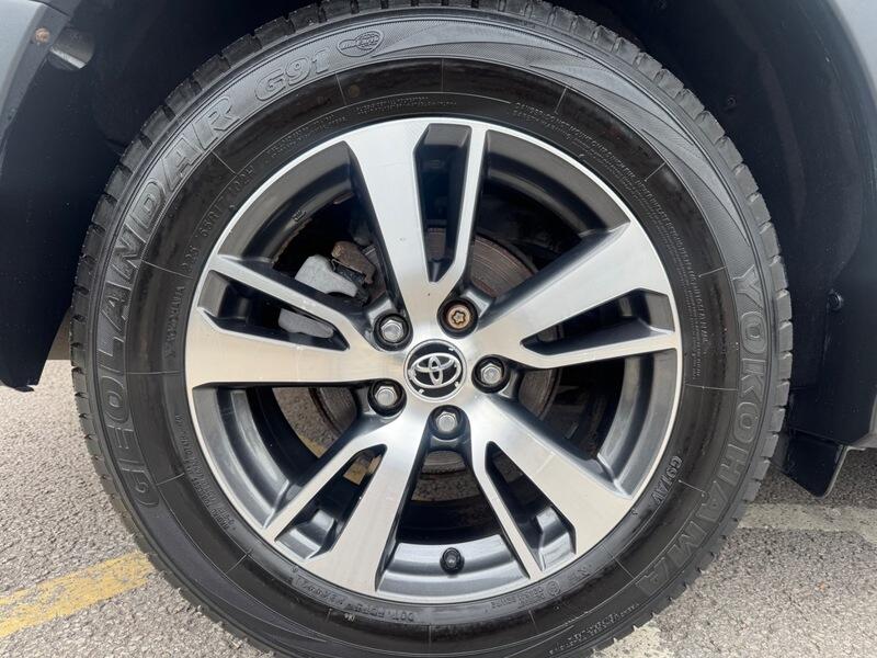 Toyota Rav4 view 12