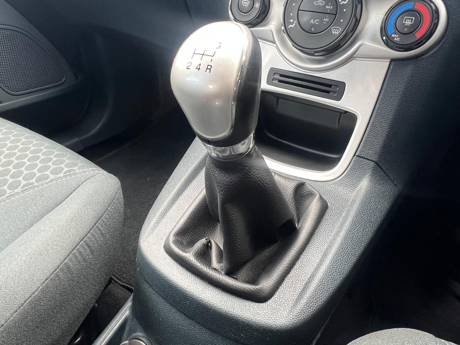 Ford Fiesta view 30