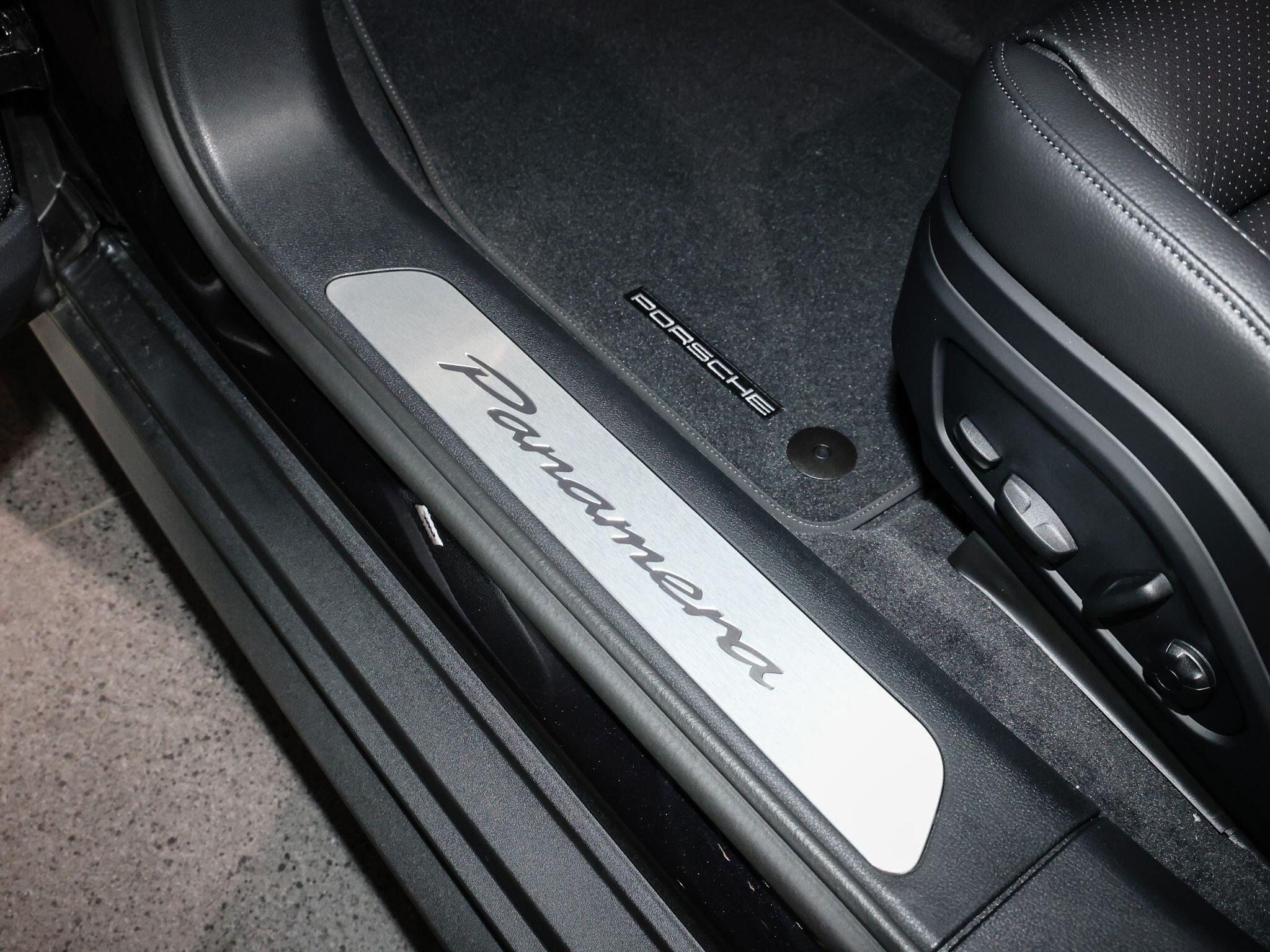 Porsche Panamera view 59