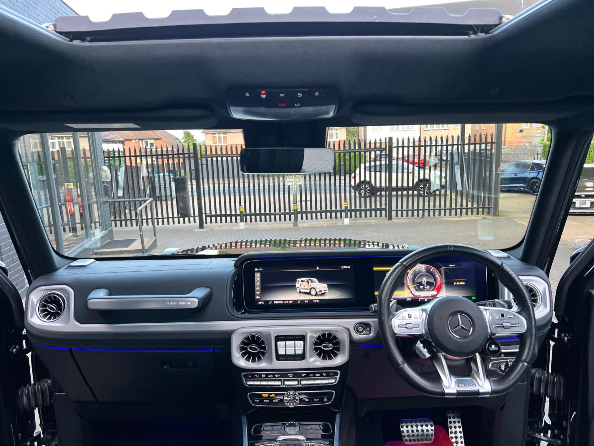 Mercedes-Benz G Class view 25