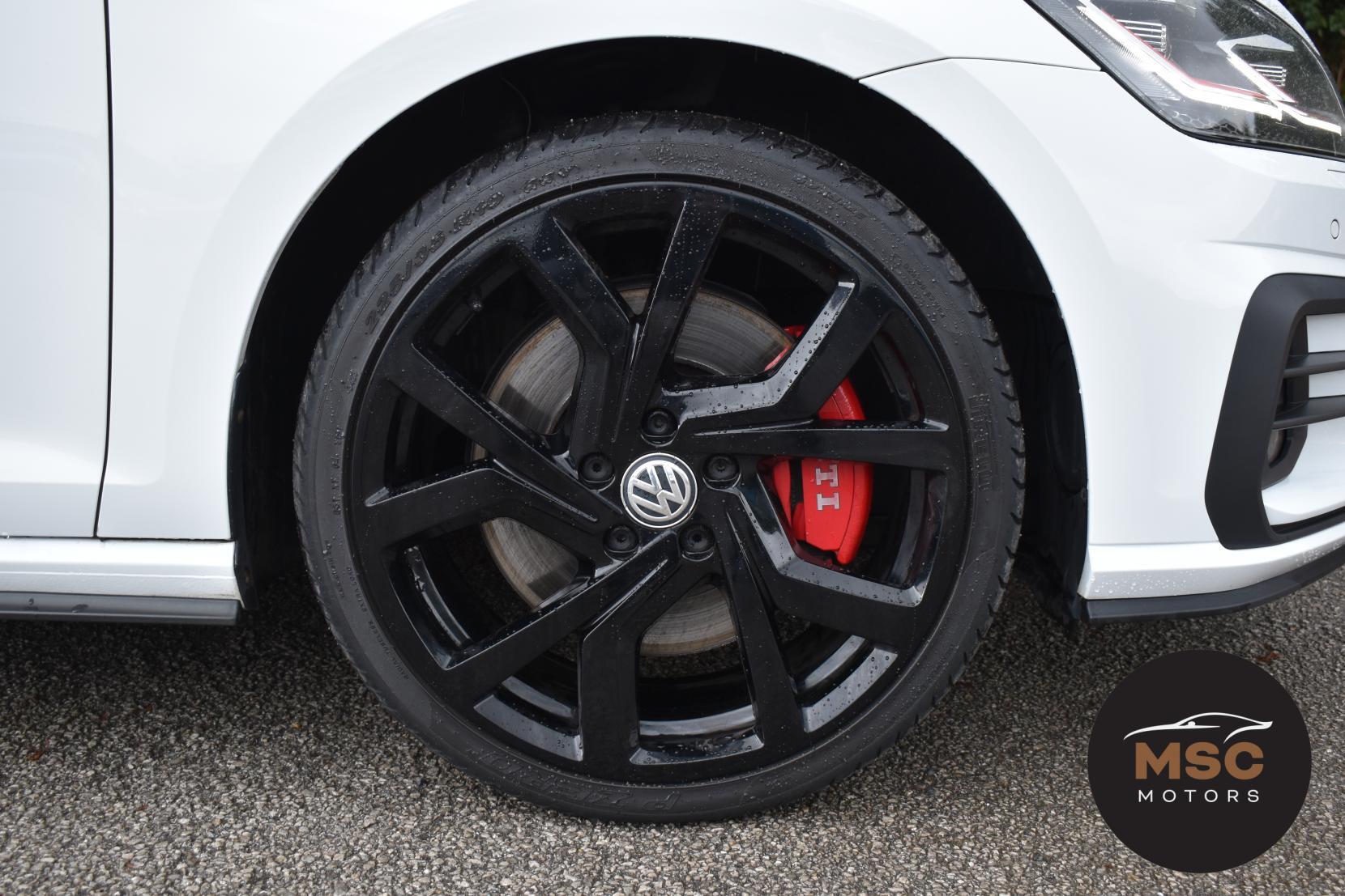 Volkswagen Golf view 28