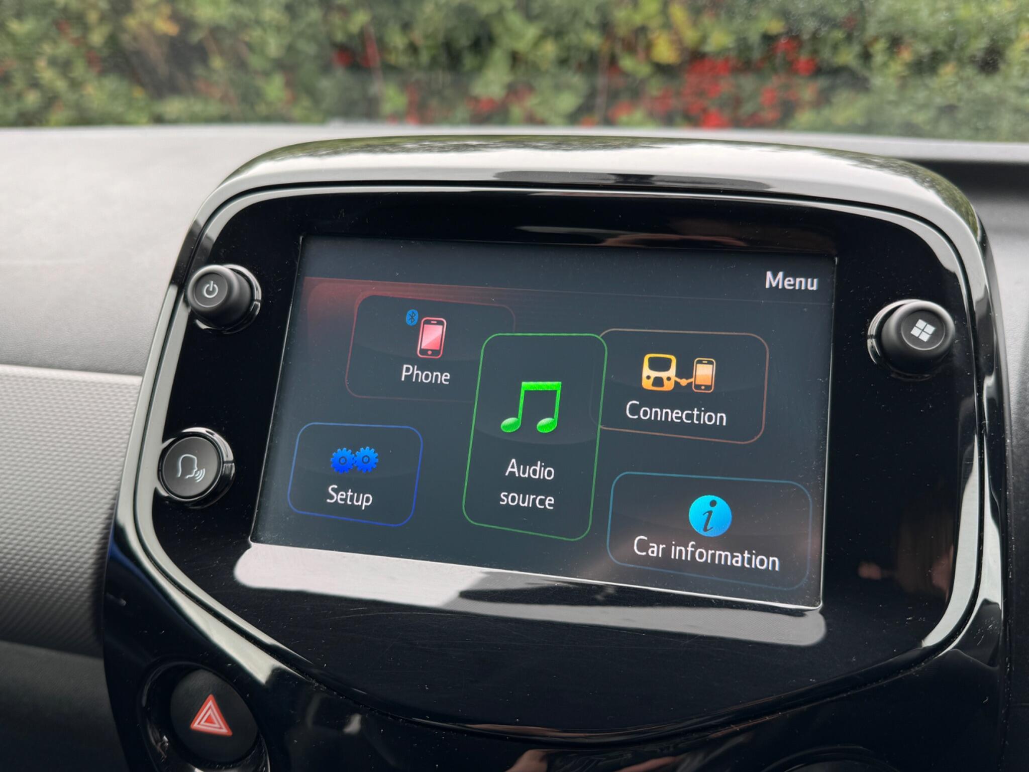 Peugeot 108 view 32