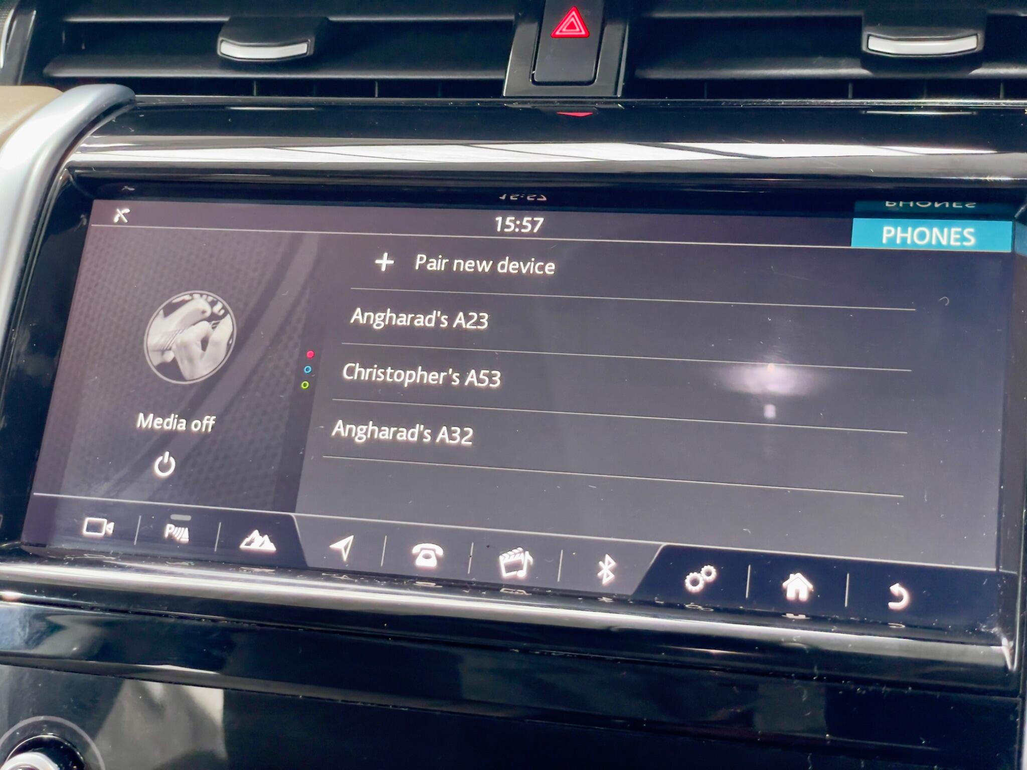 Land Rover Discovery Sport view 65