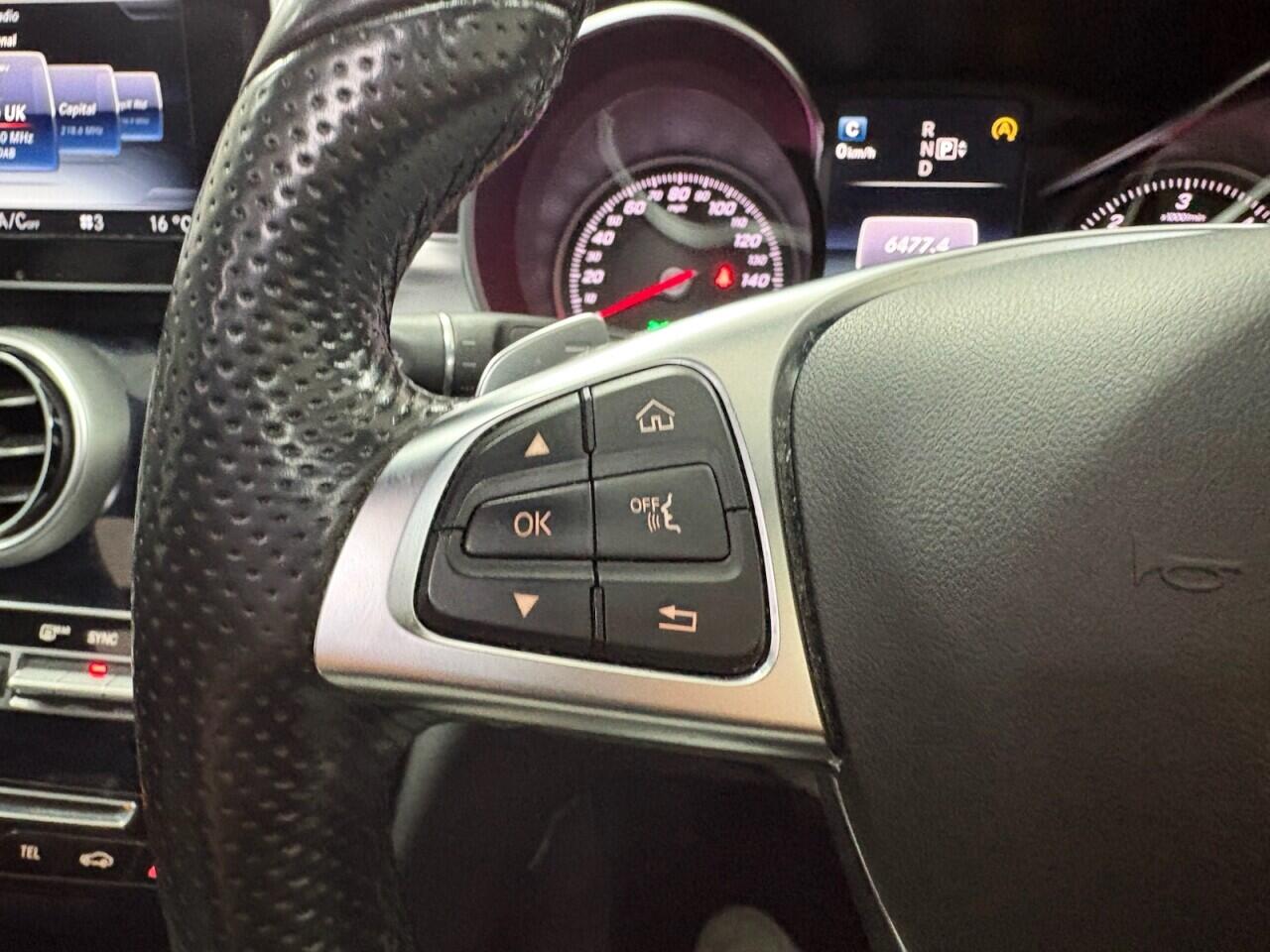 Mercedes-Benz C-Class view 19