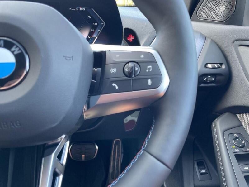 BMW 1 Series view 17
