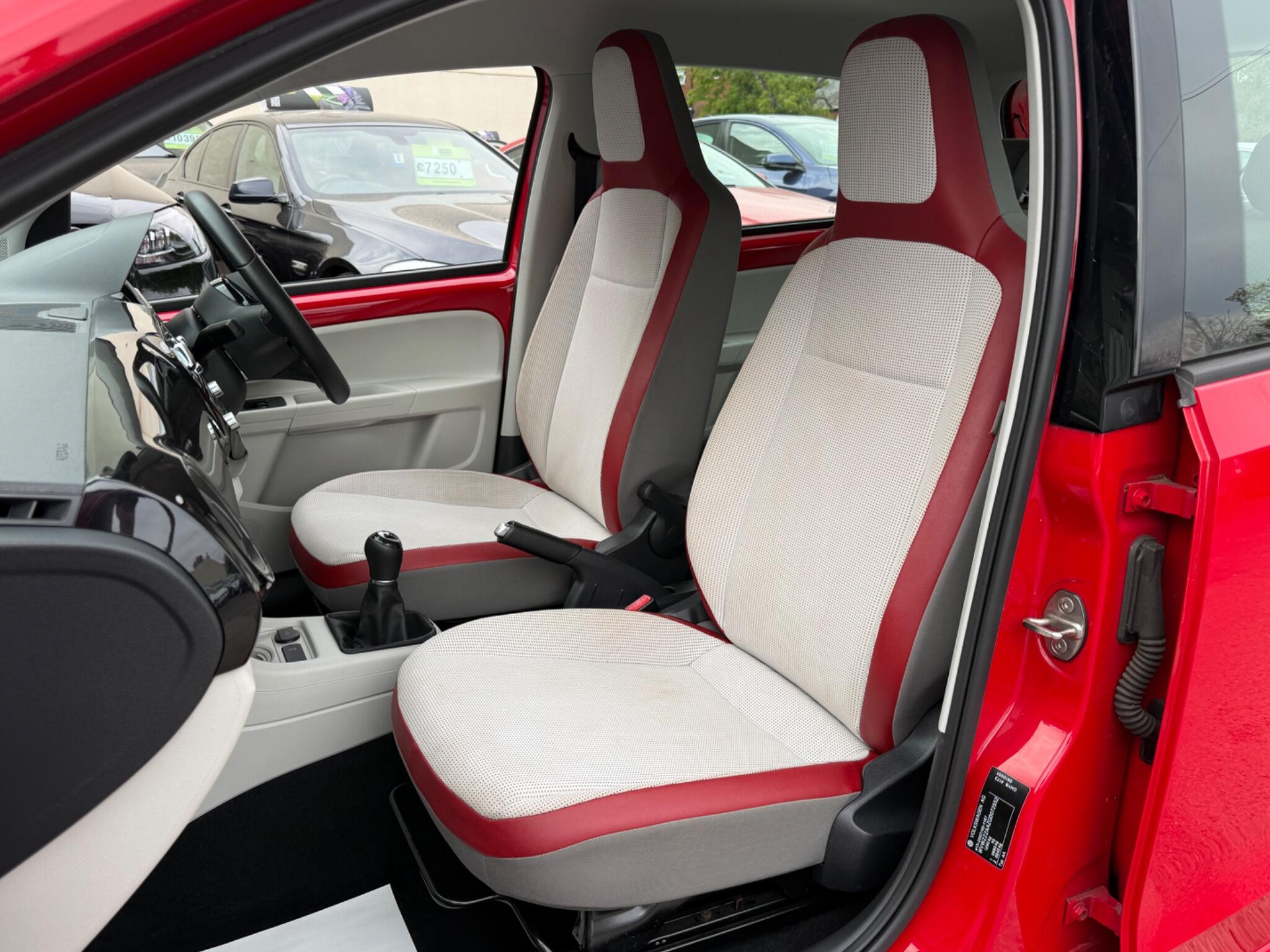 Volkswagen up! - Image 46