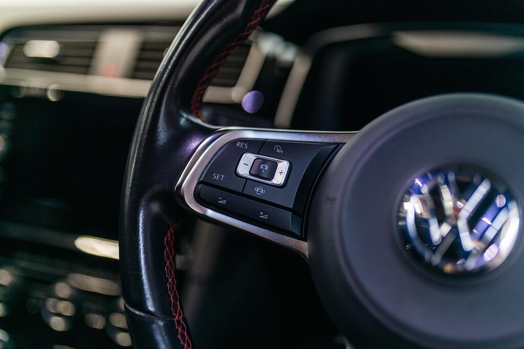 Volkswagen Golf view 26