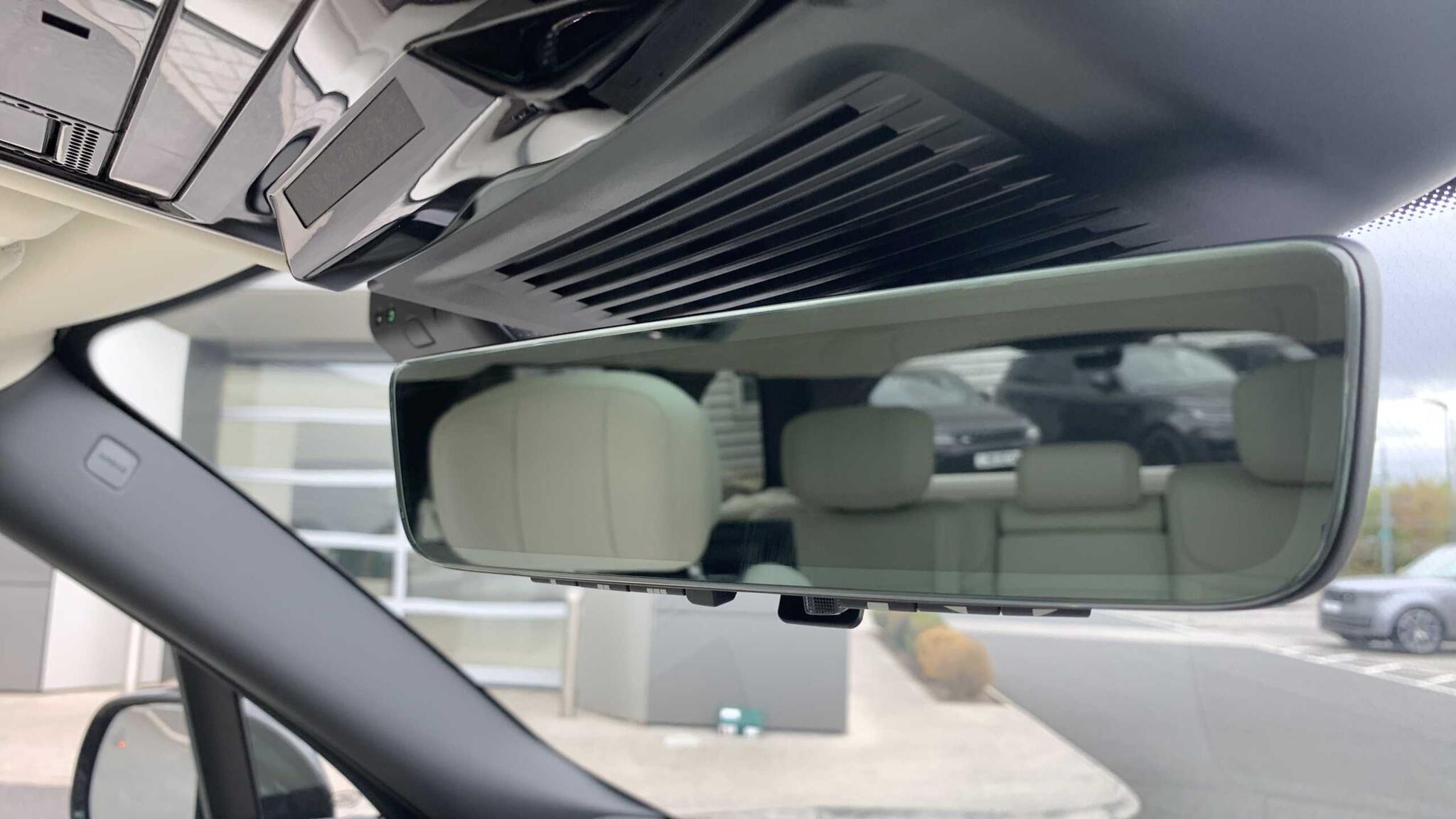 Land Rover Range Rover view 34