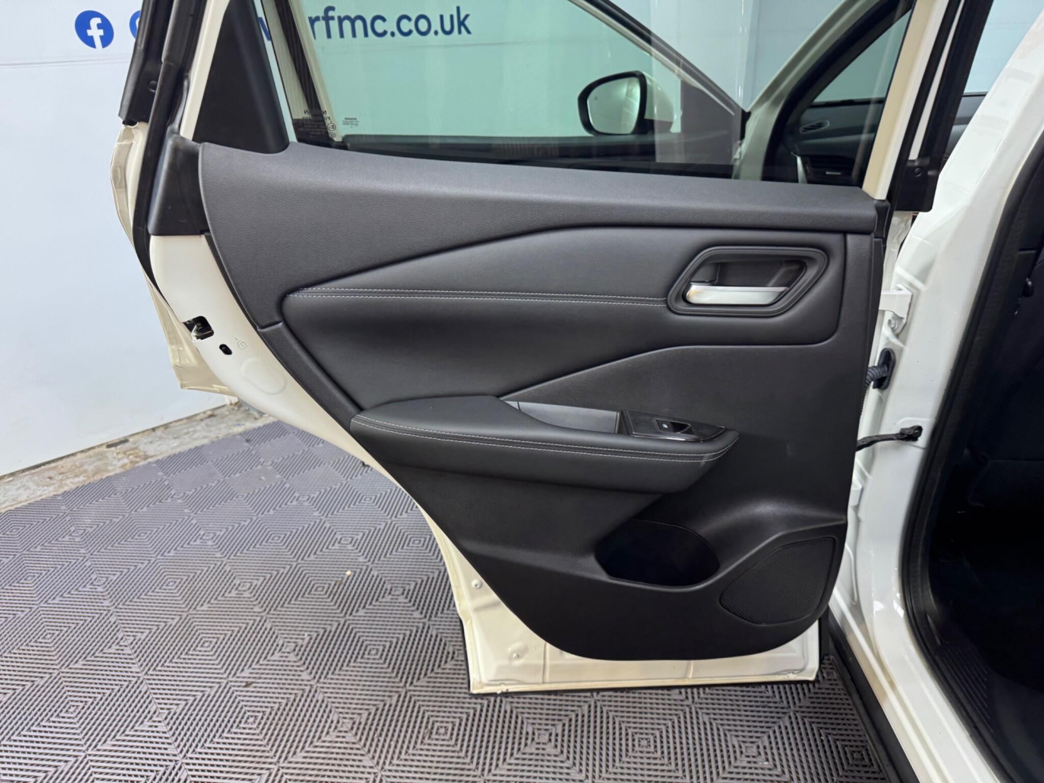 Nissan Qashqai view 38