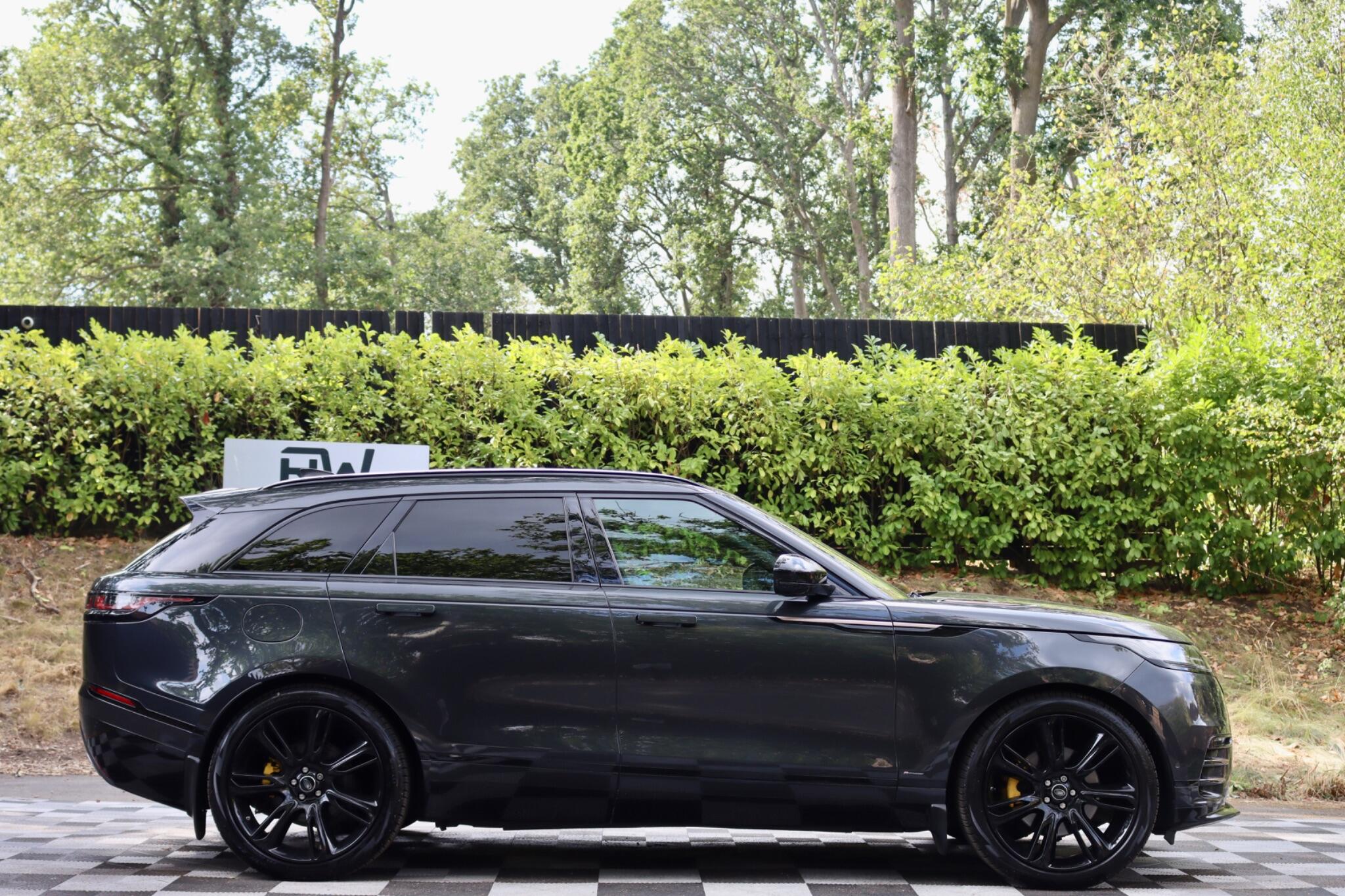 Land Rover Range Rover Velar view 43