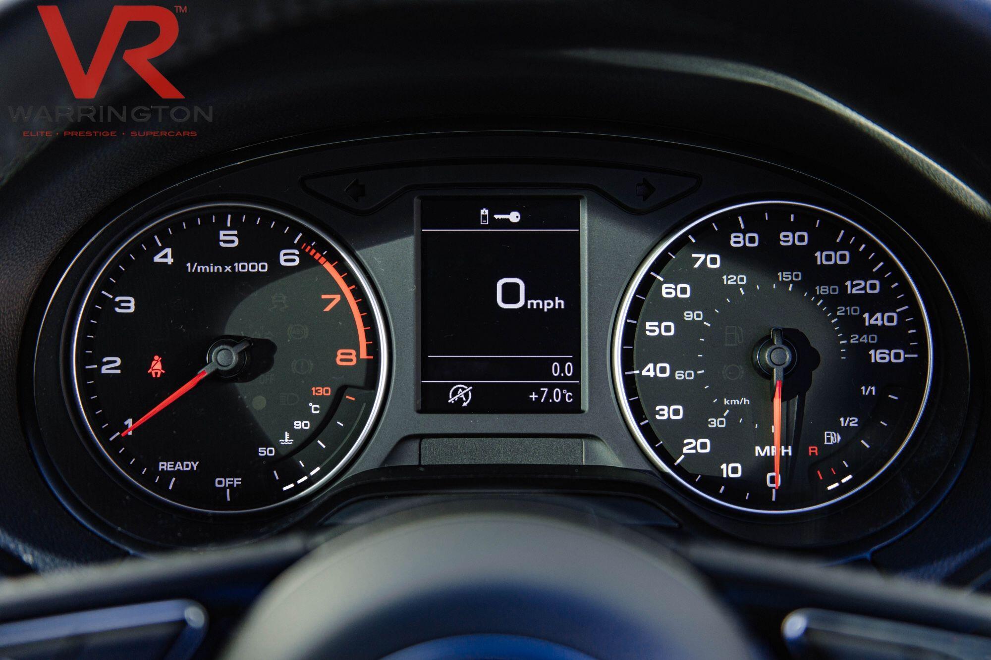 Audi Q2 view 10