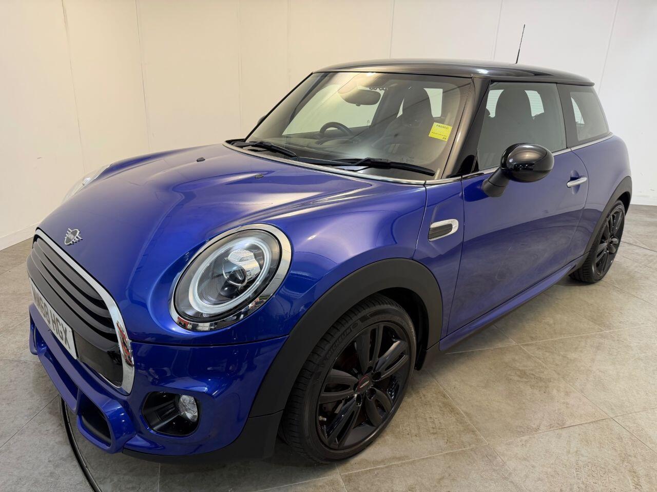 Mini Cooper view 32