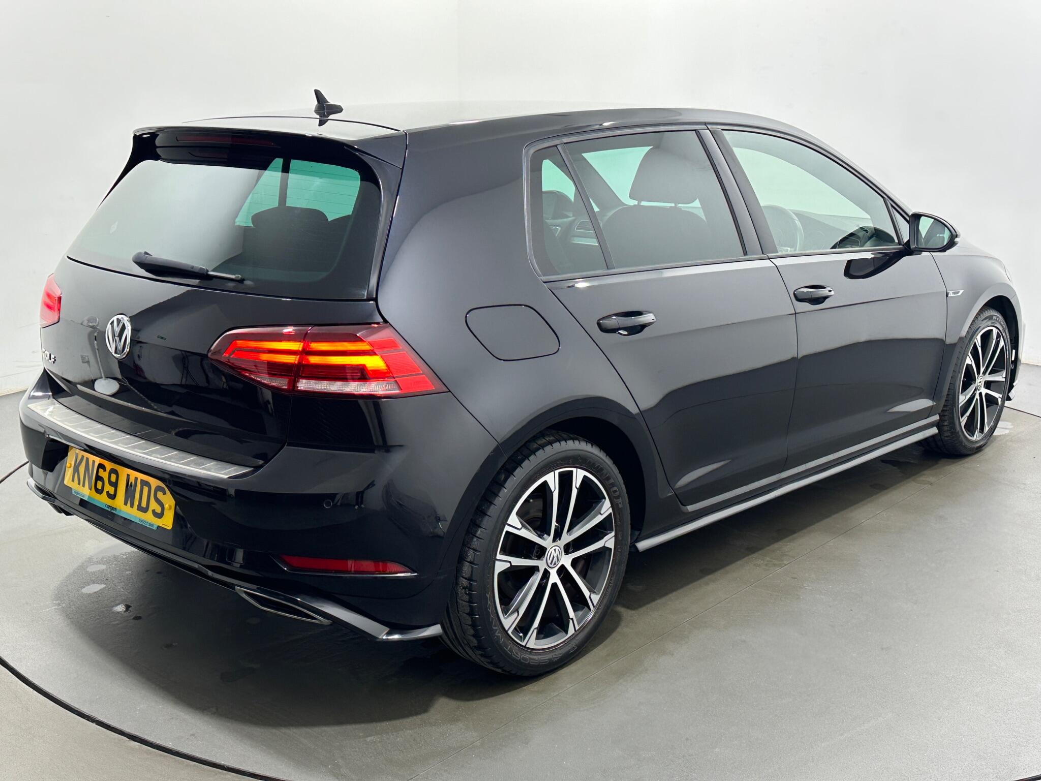 Volkswagen Golf view 52
