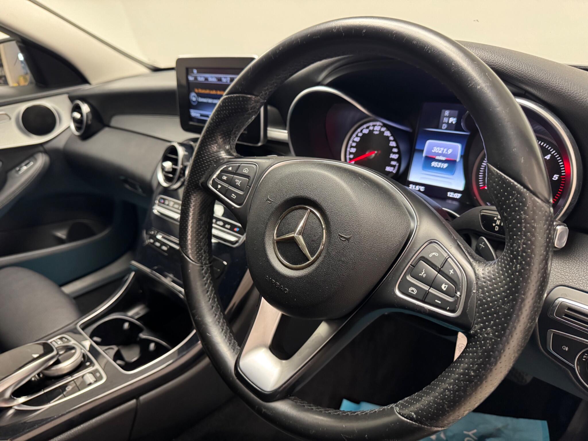 Mercedes-Benz C-Class view 20