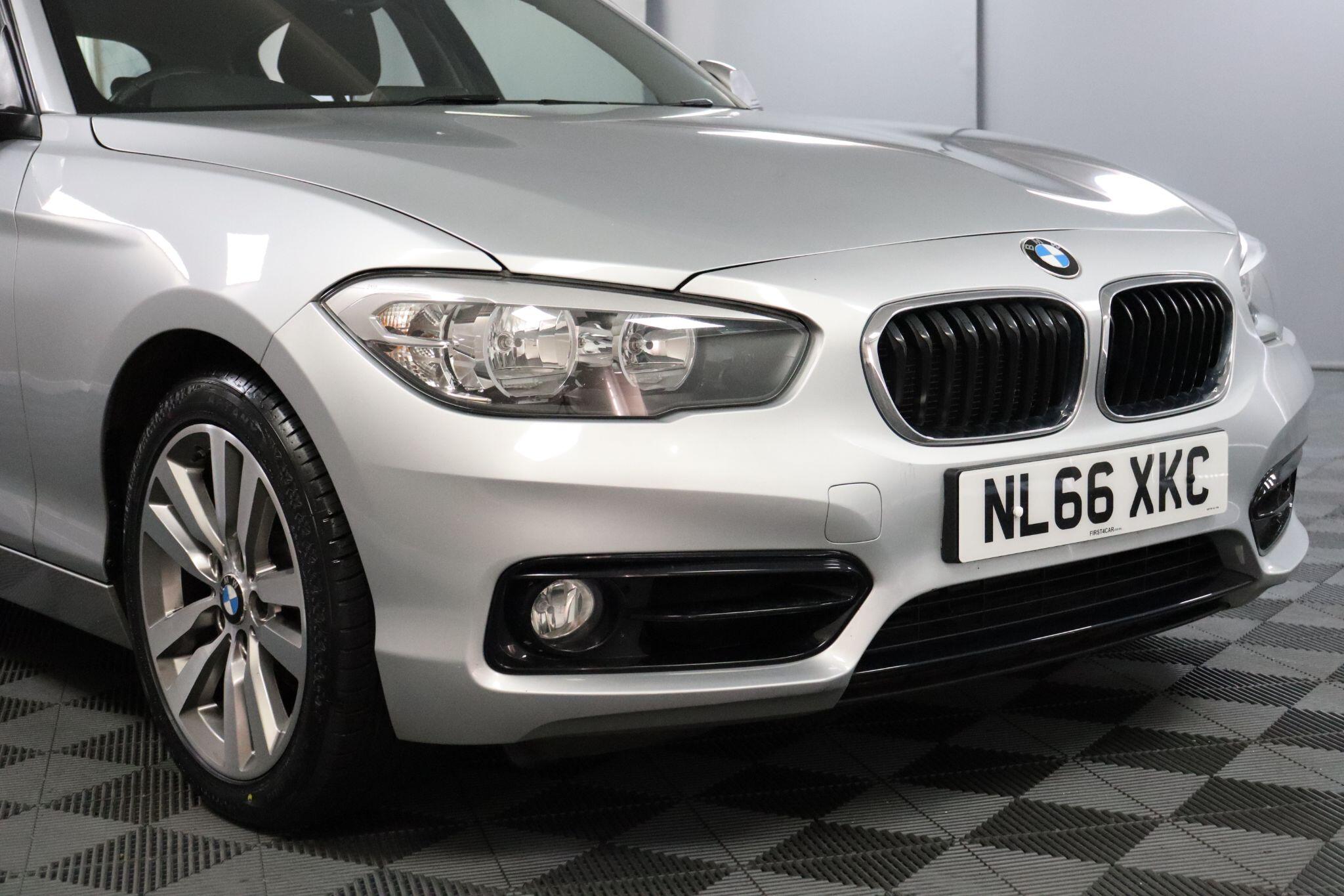 BMW 1 Series view 24