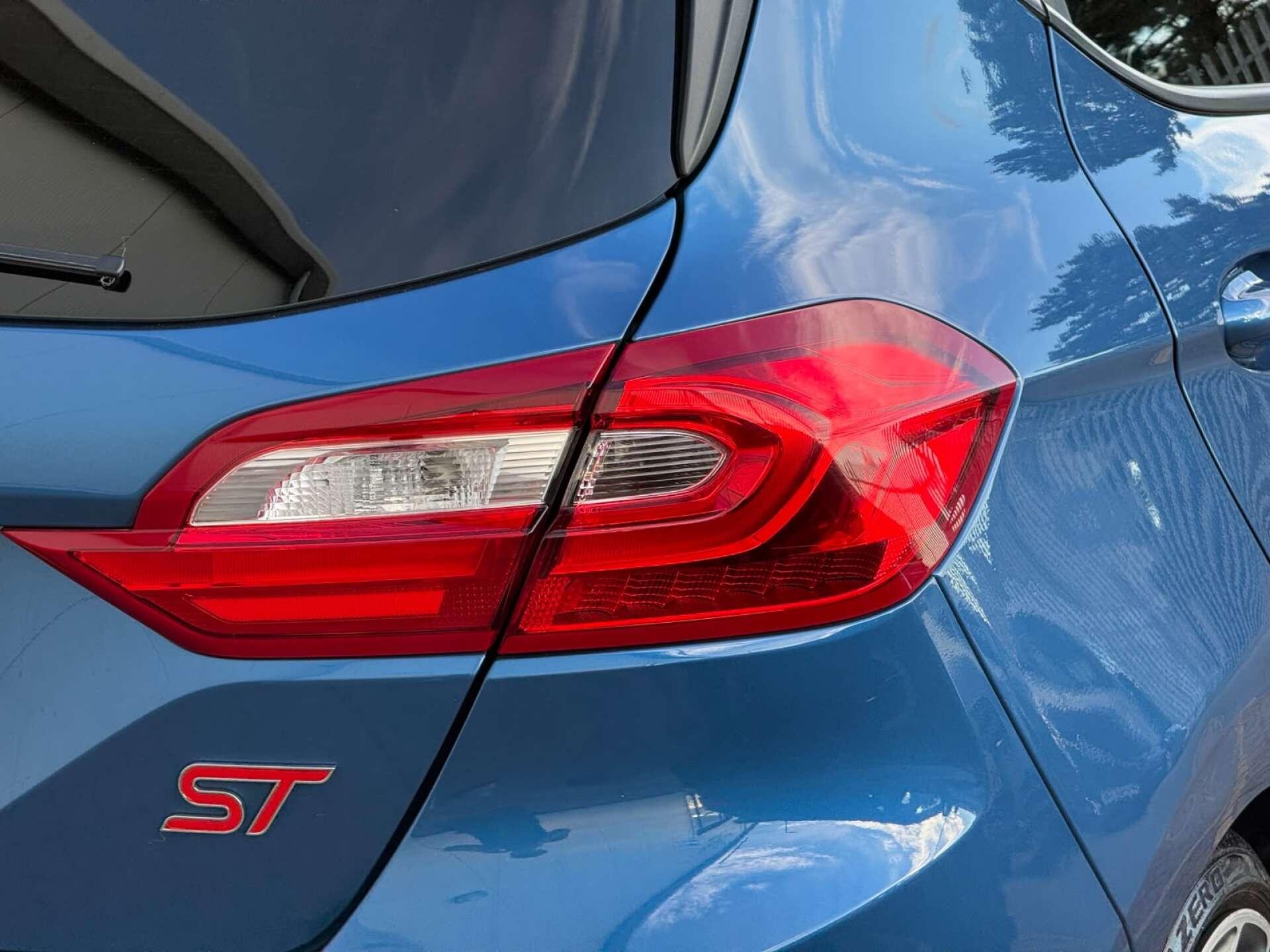 Ford Fiesta view 19