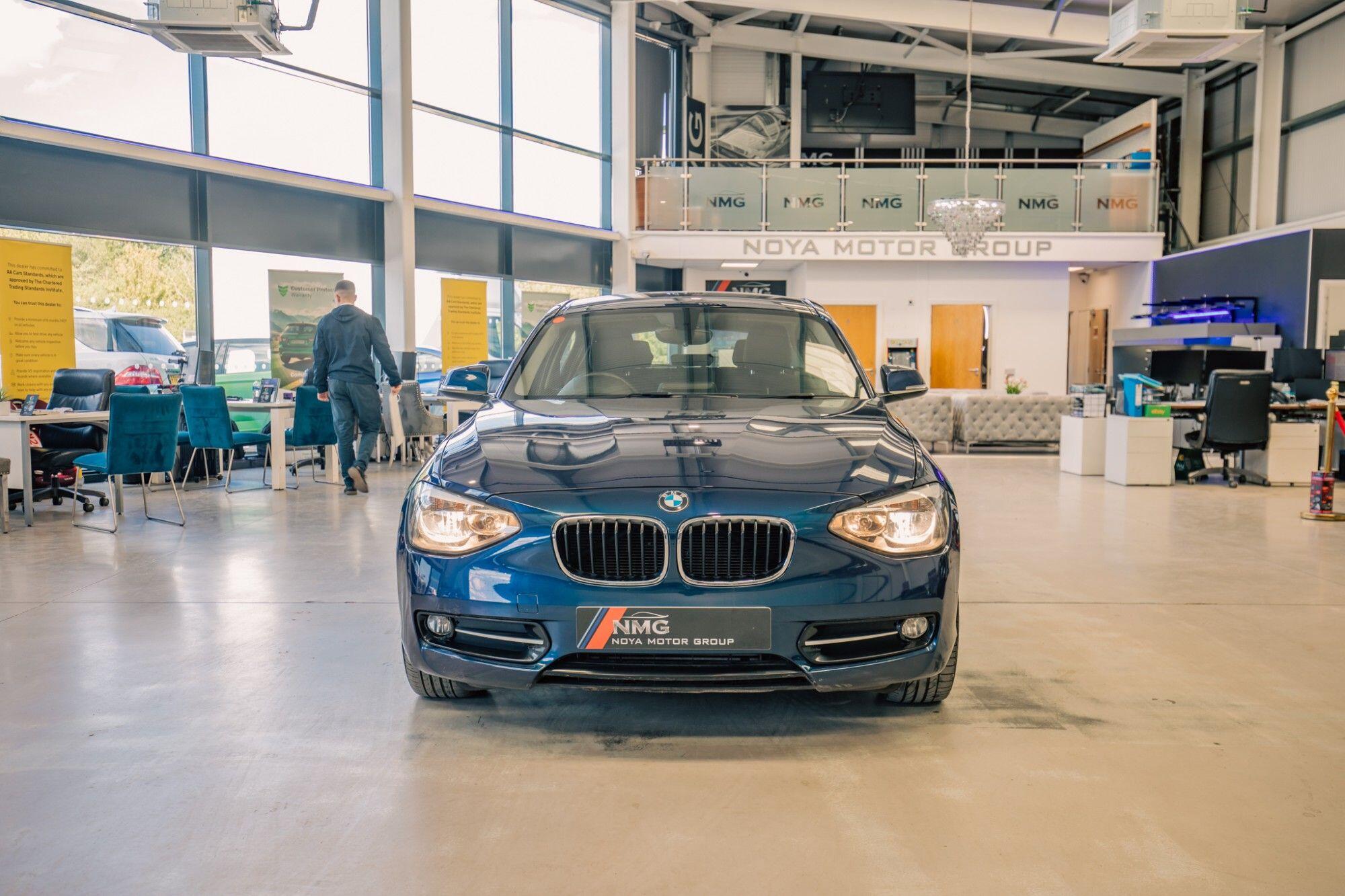 BMW 1 Series view 25