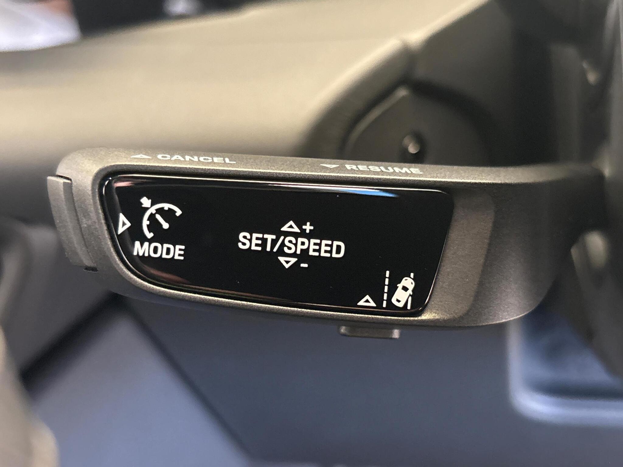 Porsche Macan view 40