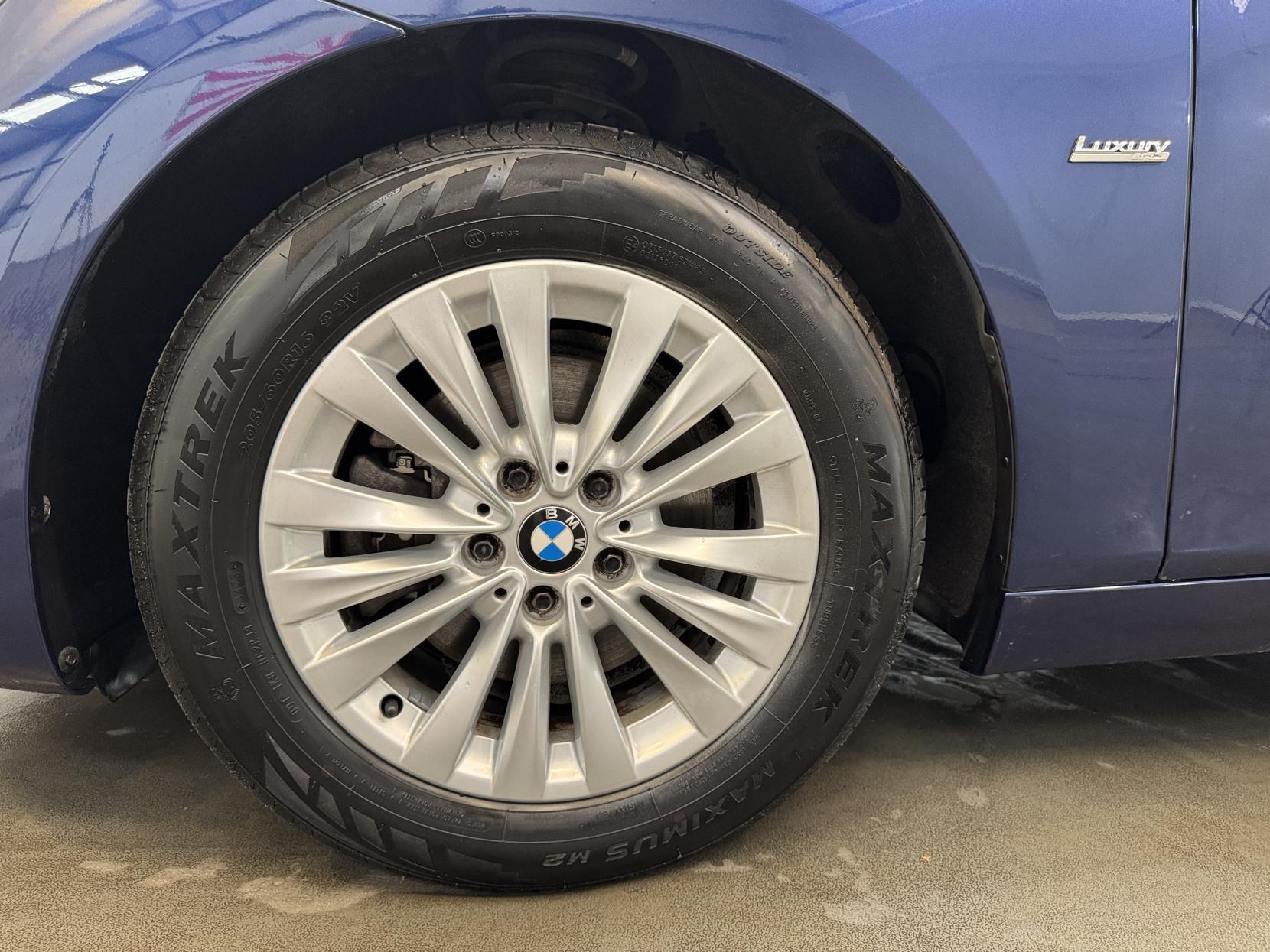 BMW 2 Series Active Tourer view 55