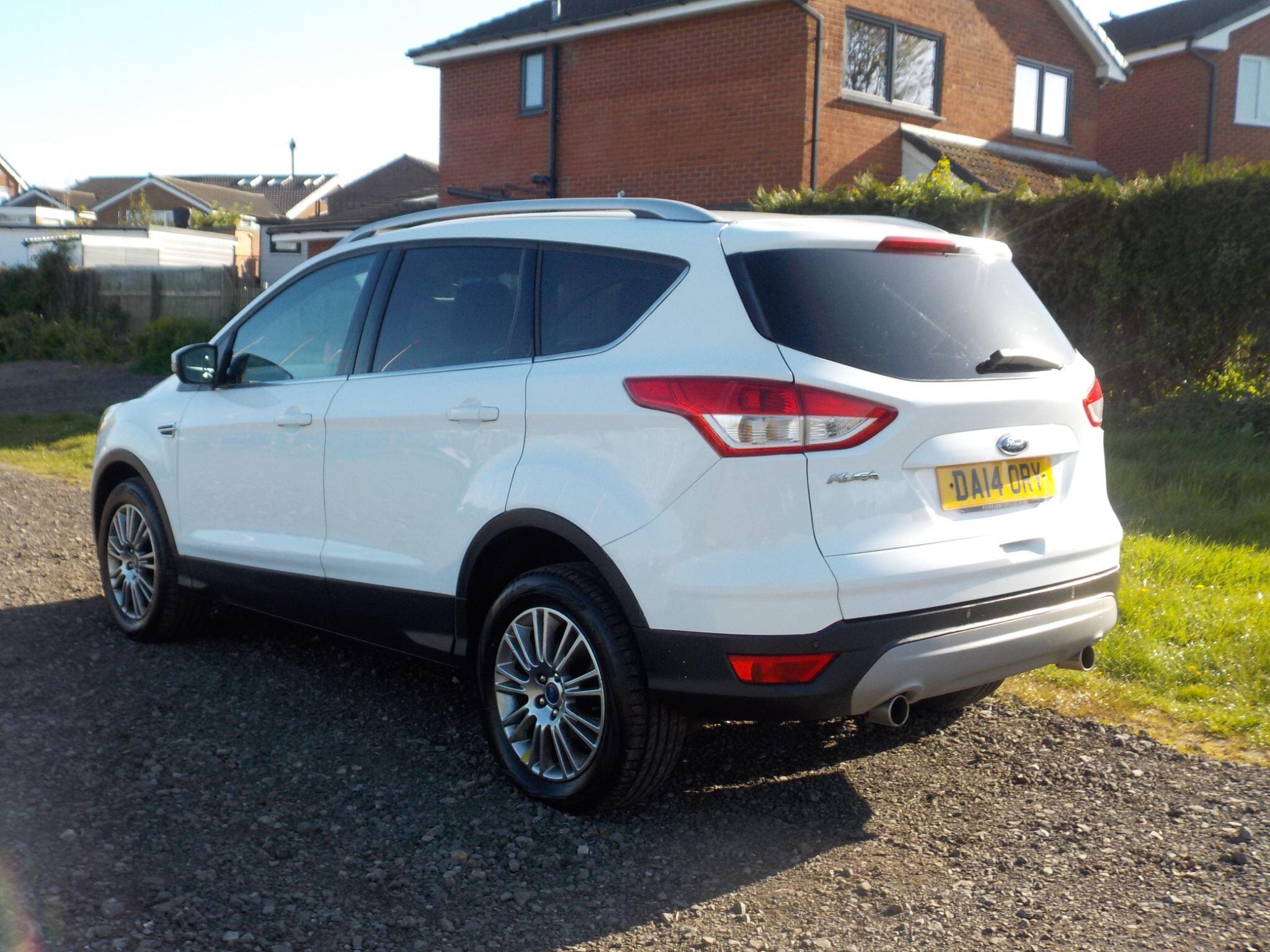 Ford Kuga 2.0 TDCi Titanium 2WD Euro 5 5dr