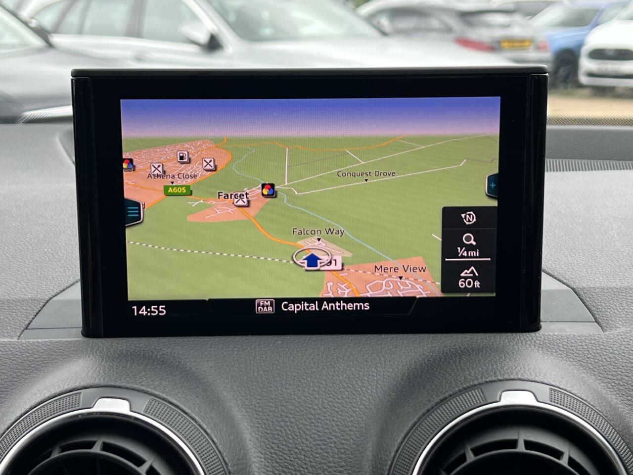 Audi Q2 view 41